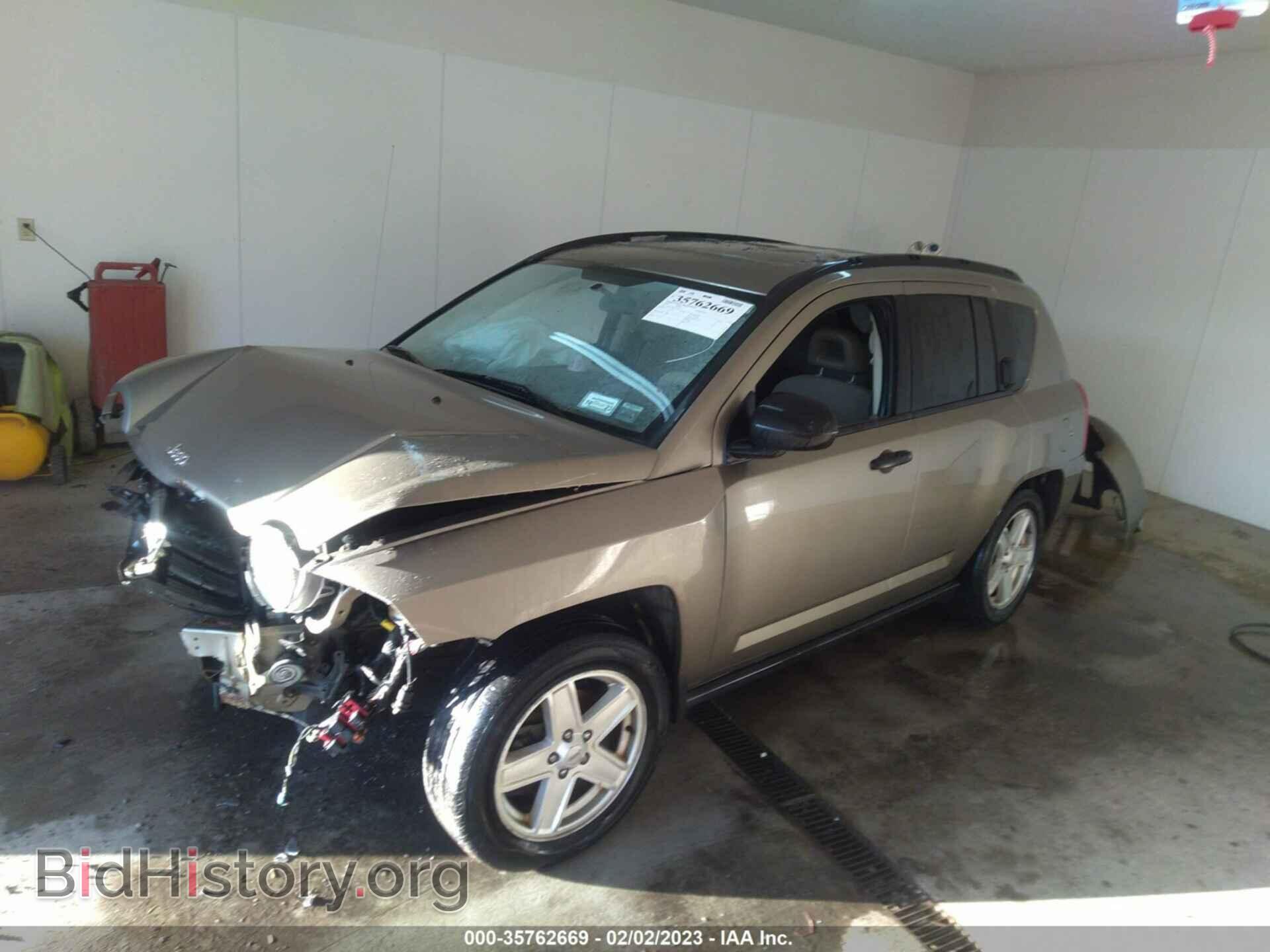 2007 JEEP COMPASS - VIN: 1J8FT47W67D145557 - Фото 2
