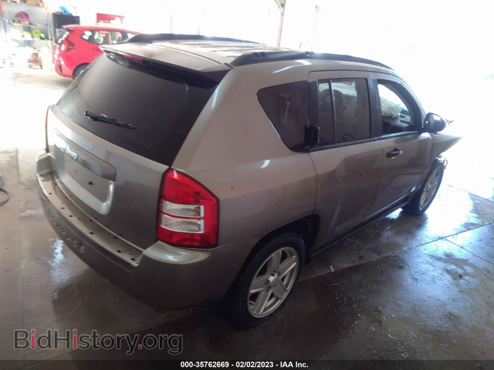2007 JEEP COMPASS - VIN: 1J8FT47W67D145557 - Фото 4