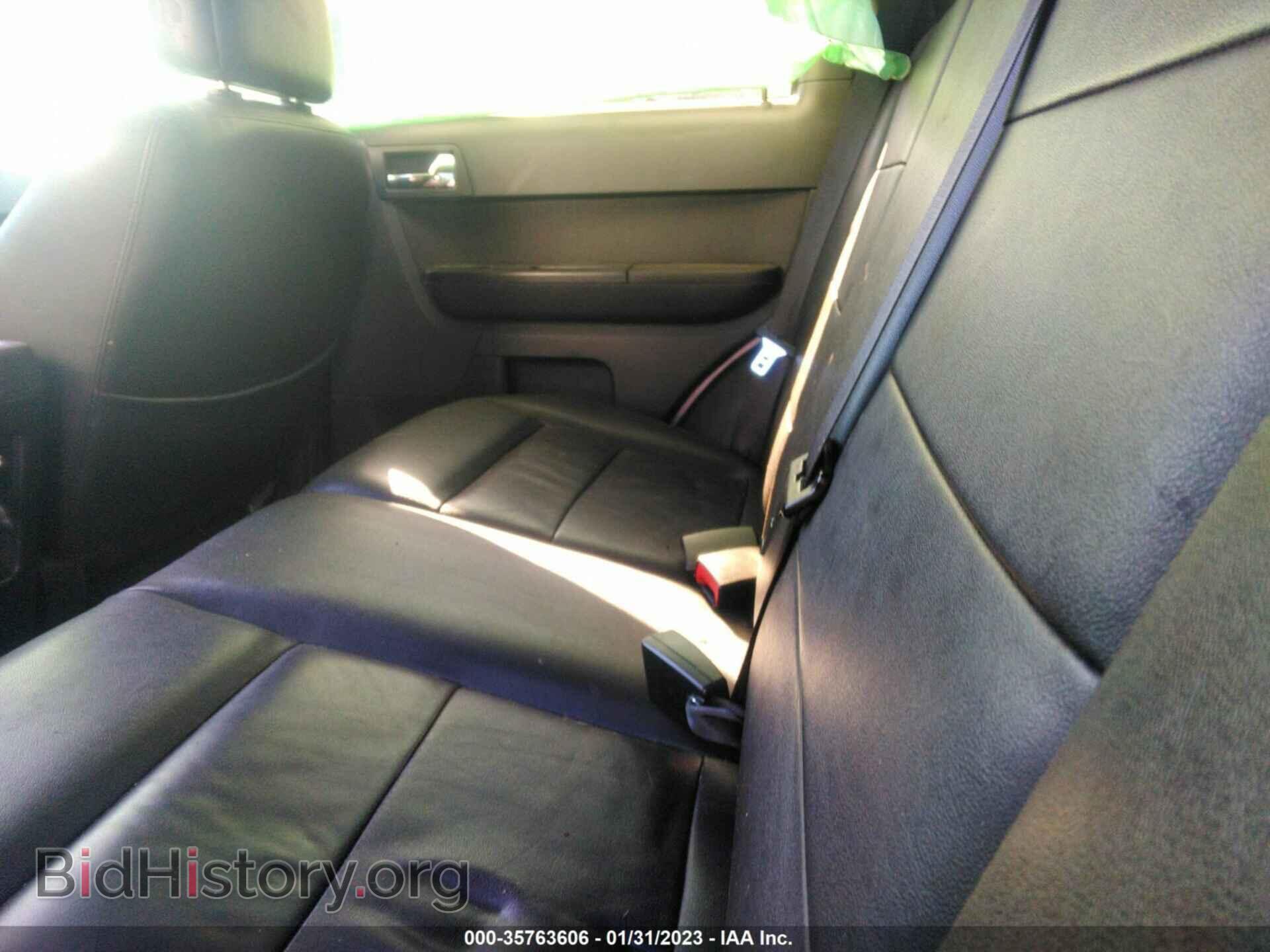 2011 FORD ESCAPE - VIN: 1FMCU0EG8BKC18231 - Фото 8