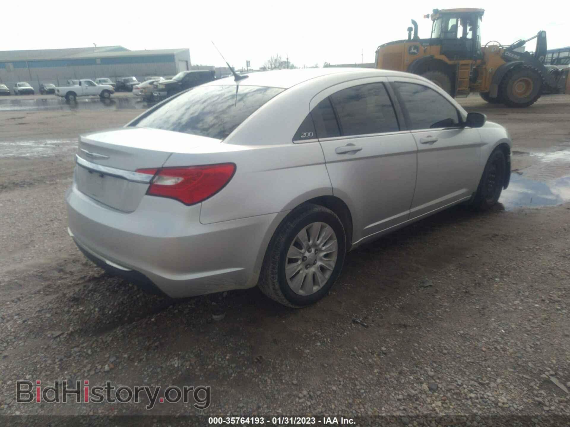 2011 CHRYSLER 200 - VIN: 1C3BC4FB8BN521588 - Фото 4