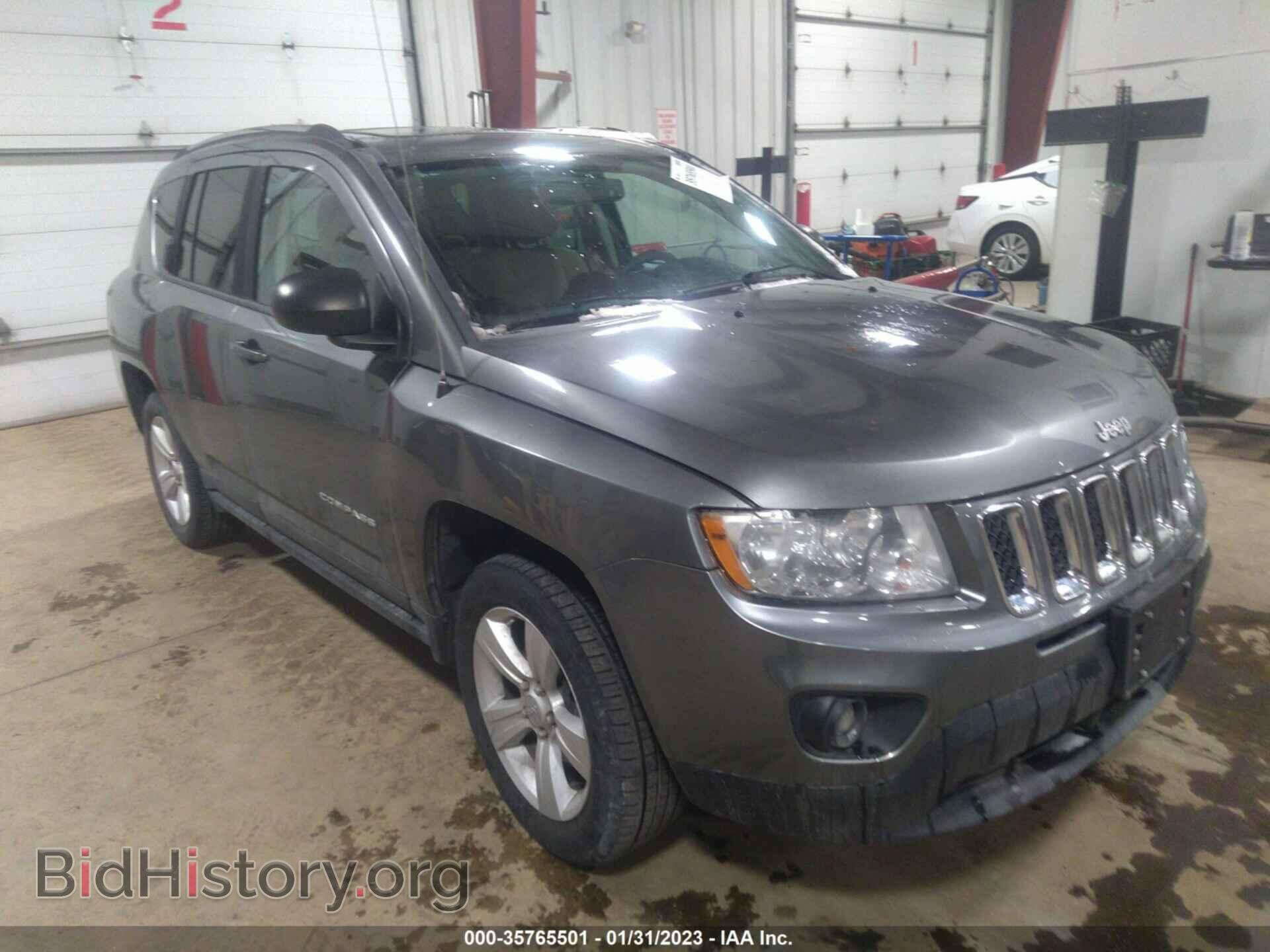 Photo 1J4NF1FB1BD231868 - JEEP COMPASS 2011