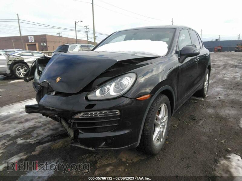 2012 Porsche CAYENNE (VIN WP1AA2A22CLA10639) — photo 2 of 11