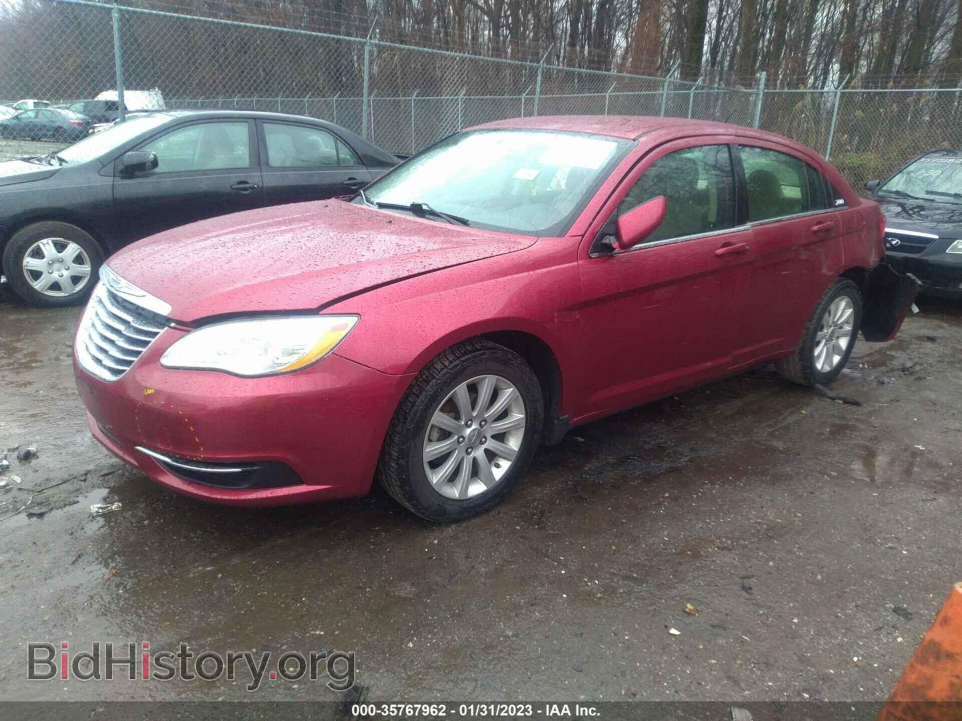 2011 CHRYSLER 200 - VIN: 1C3BC1FB2BN595636 - Photo 2
