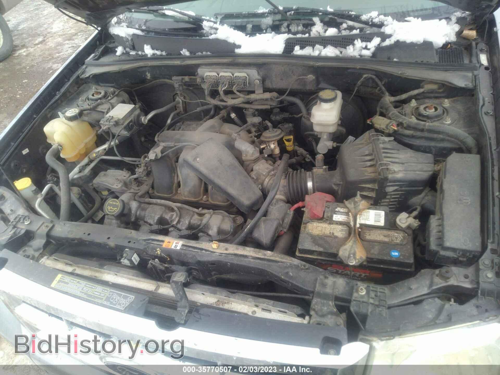 2008 FORD ESCAPE - VIN: 1FMCU93138KD05420 - Фото 10