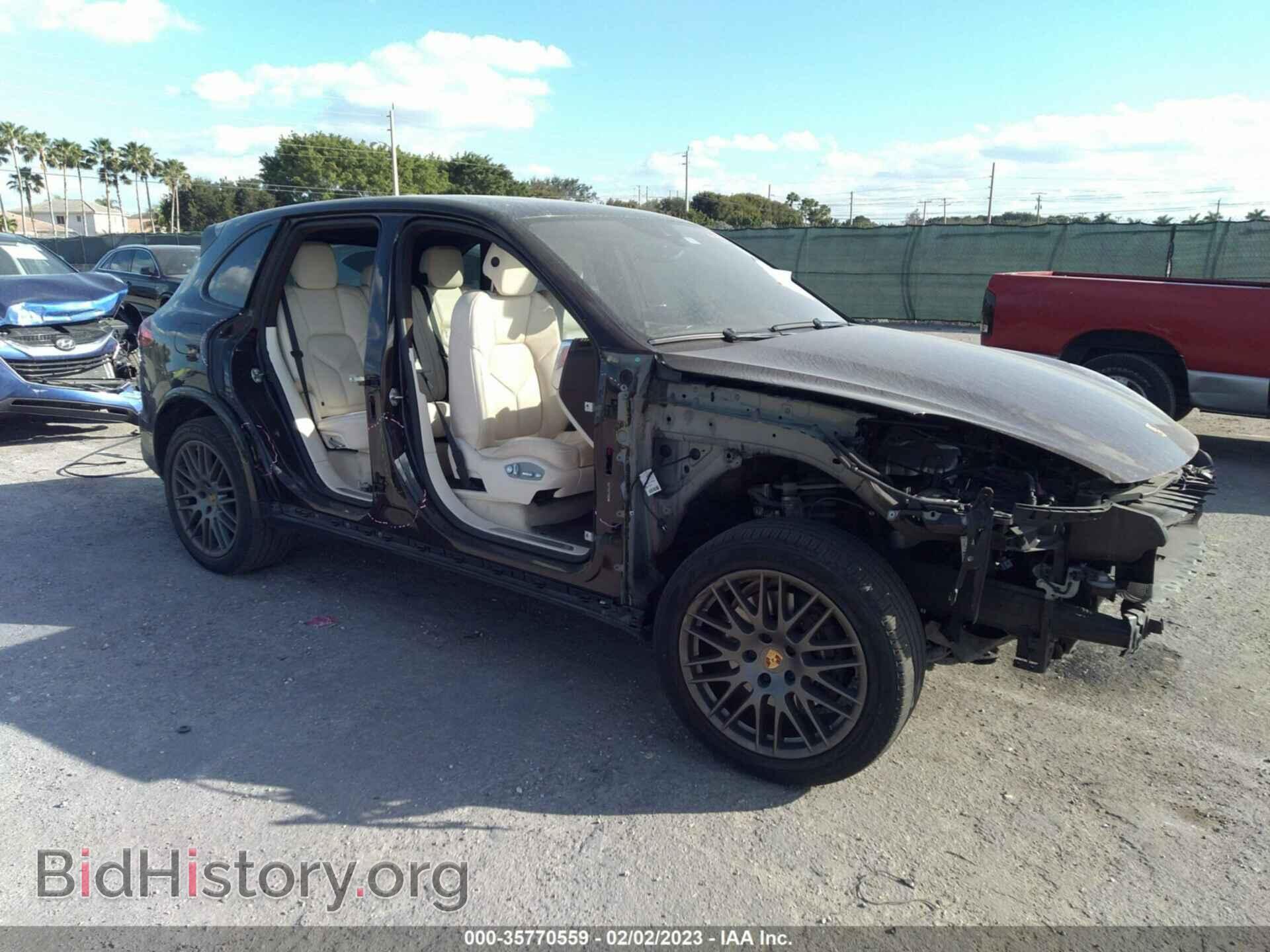 Photo WP1AA2A2XJKA02548 - PORSCHE CAYENNE 2018