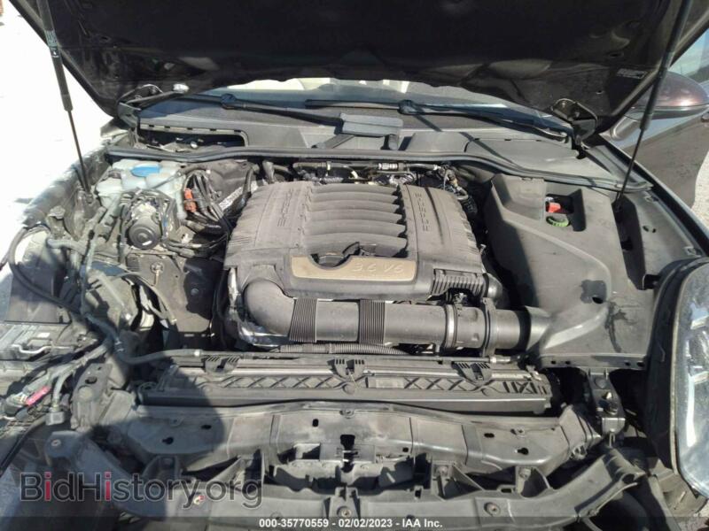 2018 Porsche CAYENNE (VIN WP1AA2A2XJKA02548) — photo 10 of 12