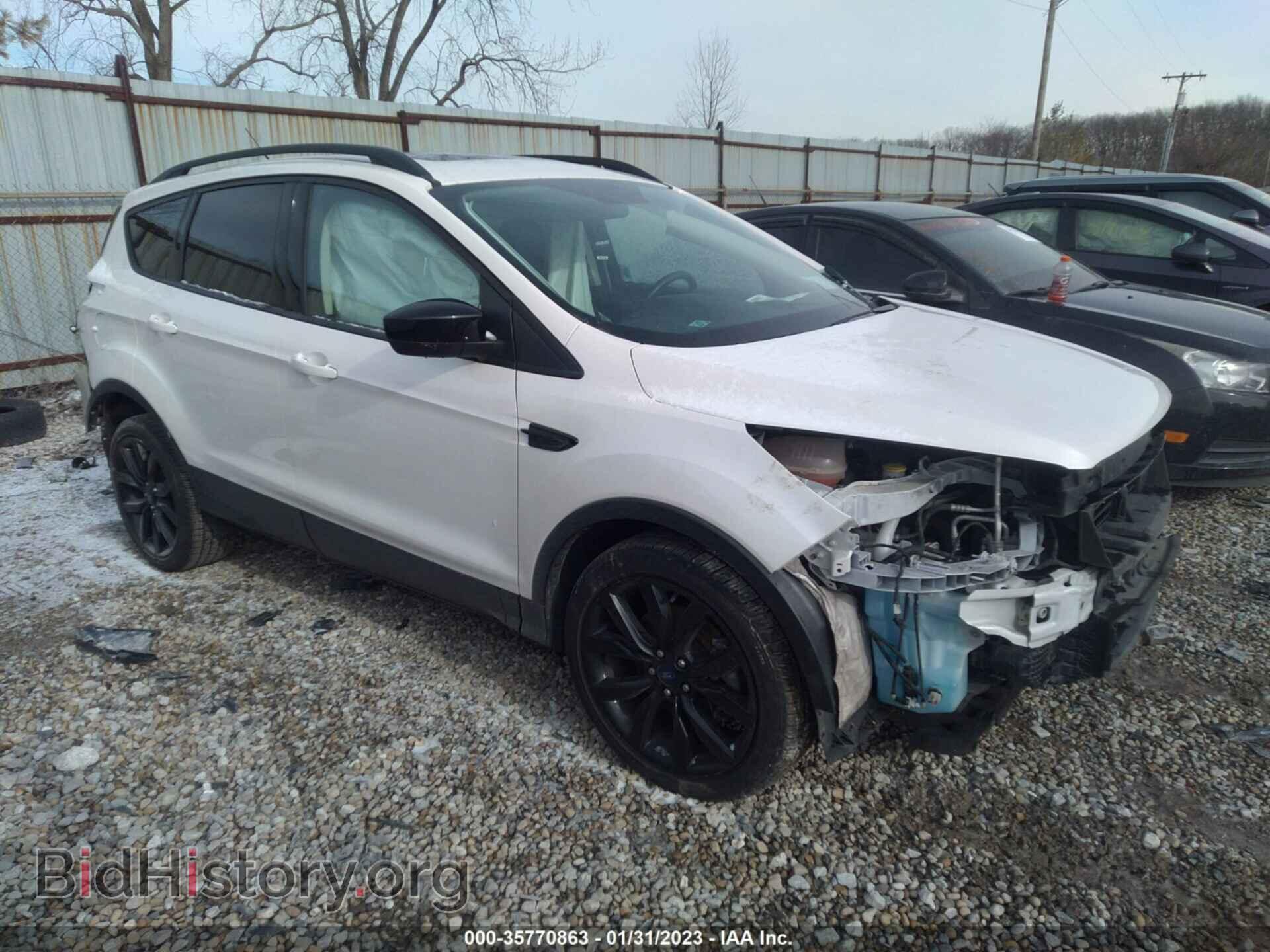 Фотография 1FMCU0G93HUB99731 - FORD ESCAPE 2017