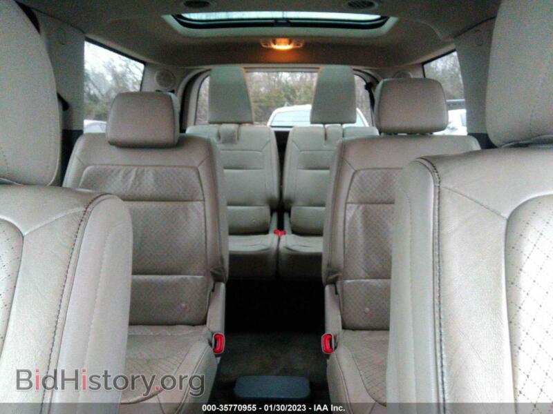 2011 Ford FLEX (VIN 2FMGK5DC7BBD30709) — фото 8 из 11