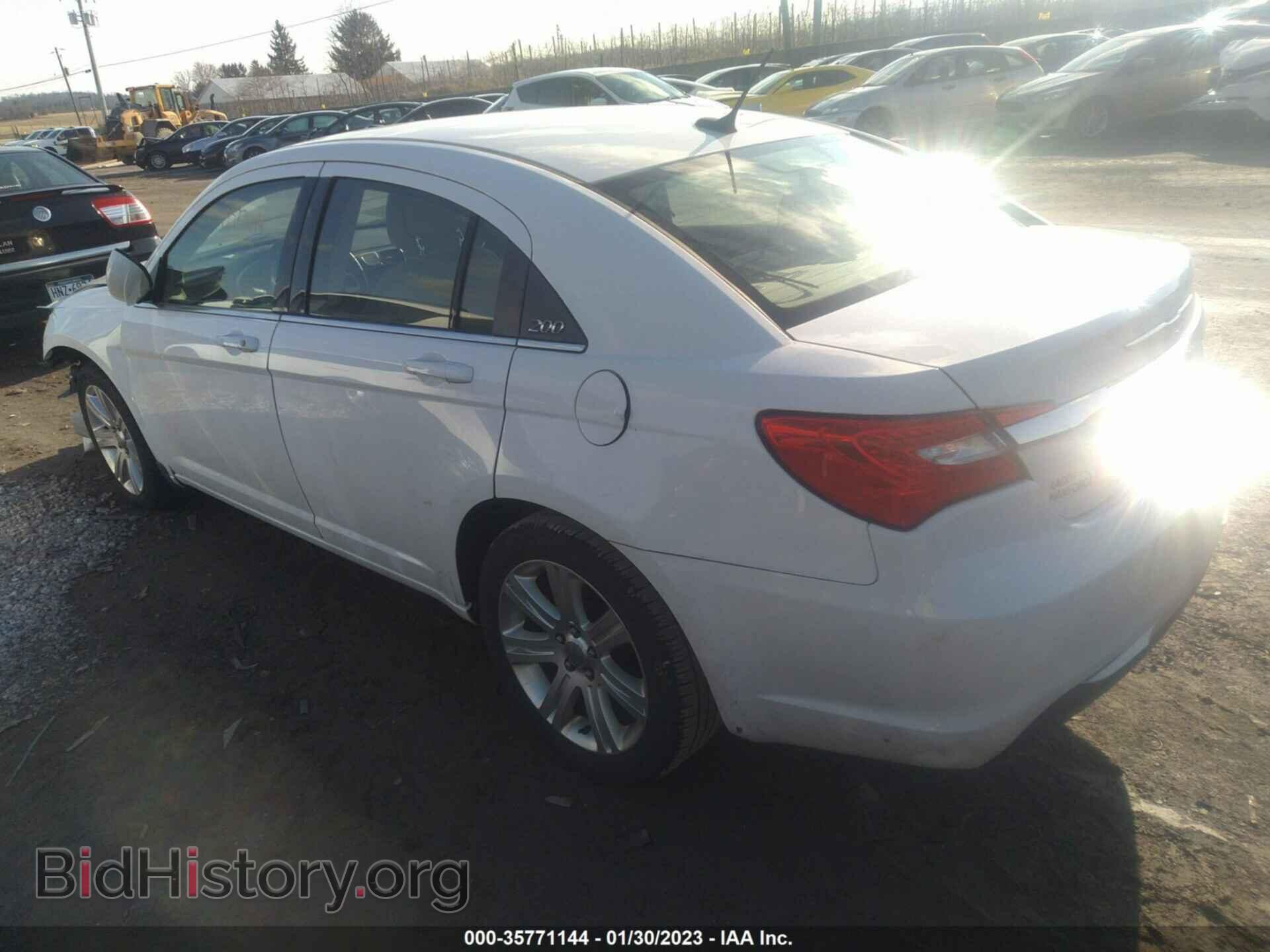 2011 CHRYSLER 200 - VIN: 1C3BC1FB3BN611794 - Фото 3