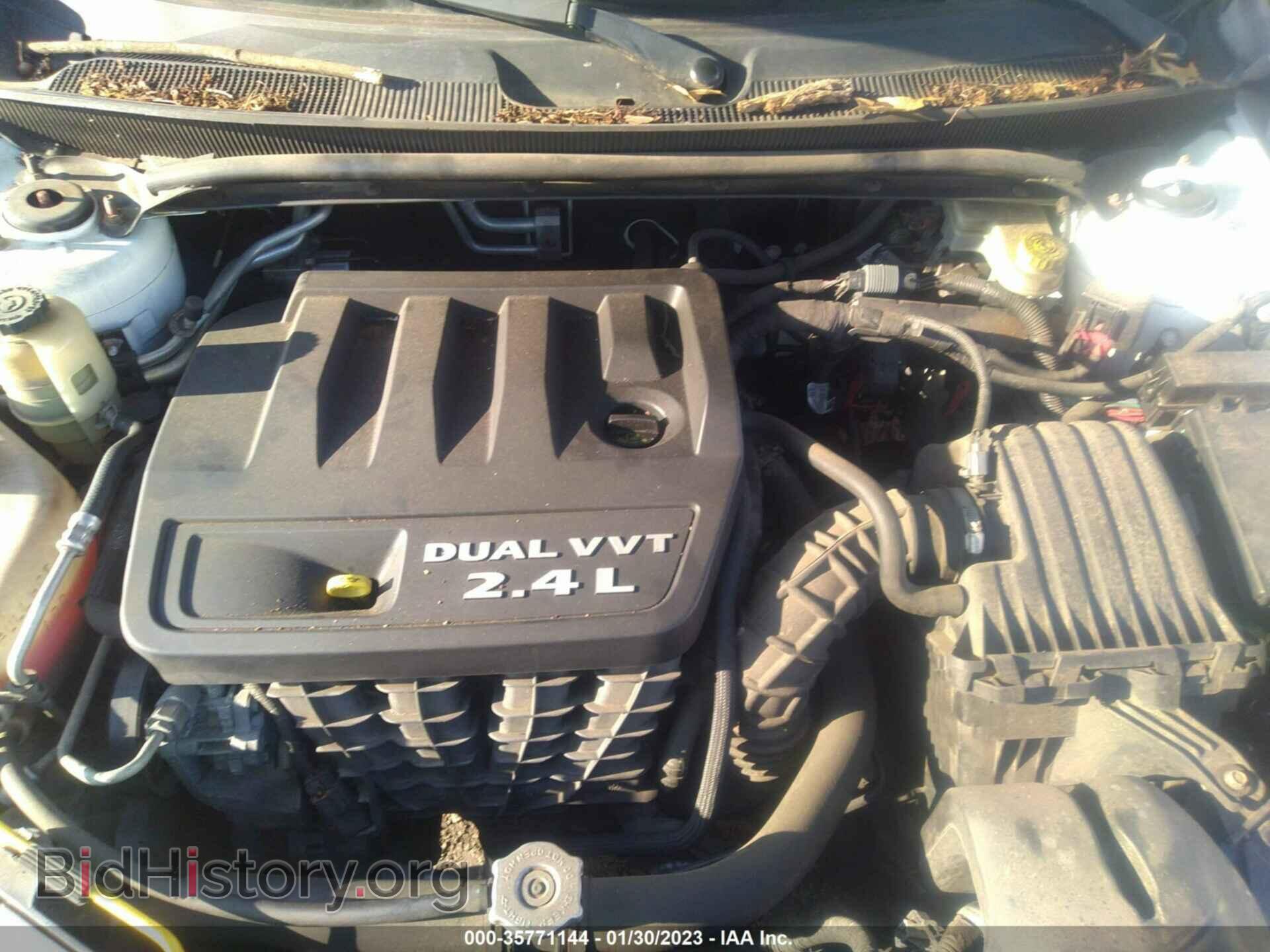 2011 CHRYSLER 200 - VIN: 1C3BC1FB3BN611794 - Фото 10