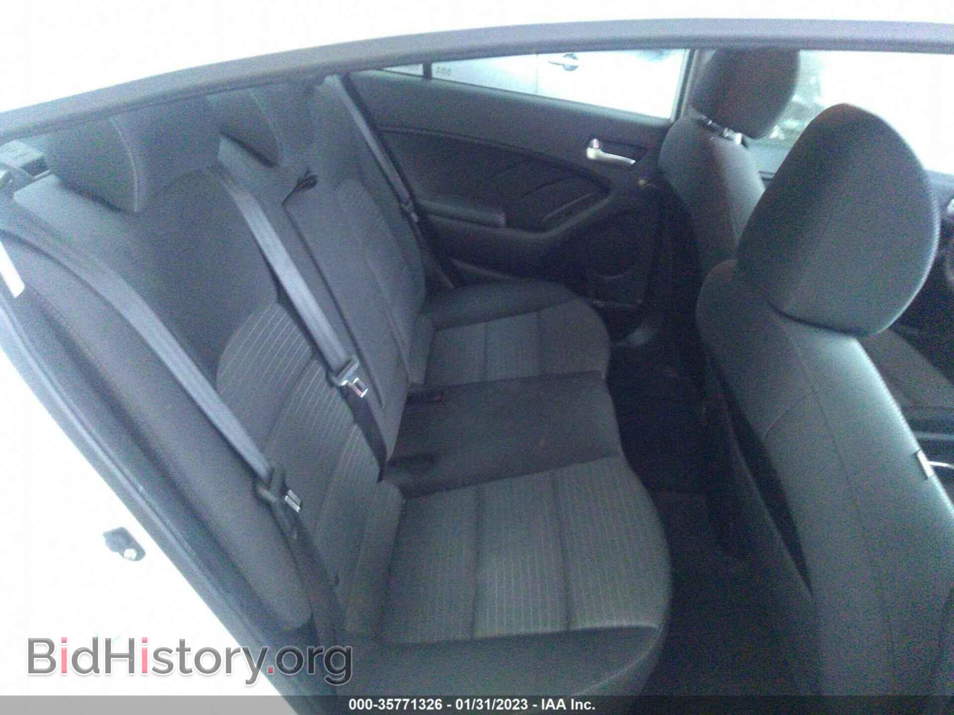 2017 KIA FORTE - VIN: 3KPFL4A73HE029418 - Фото 8