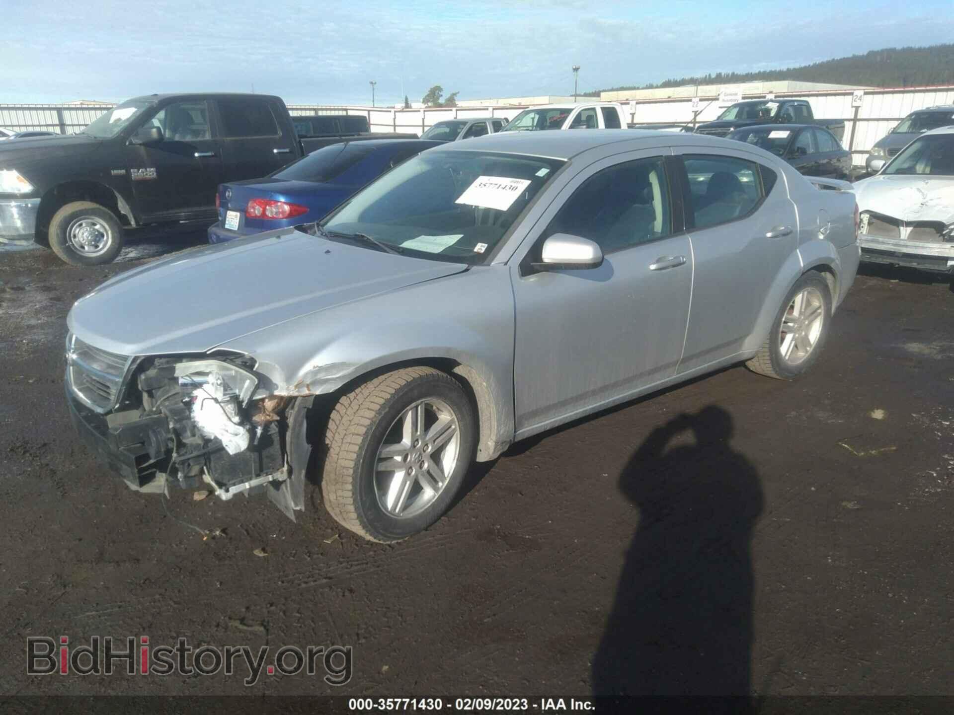 2010 DODGE AVENGER - VIN: 1B3CC5FBXAN102793 - Фото 2