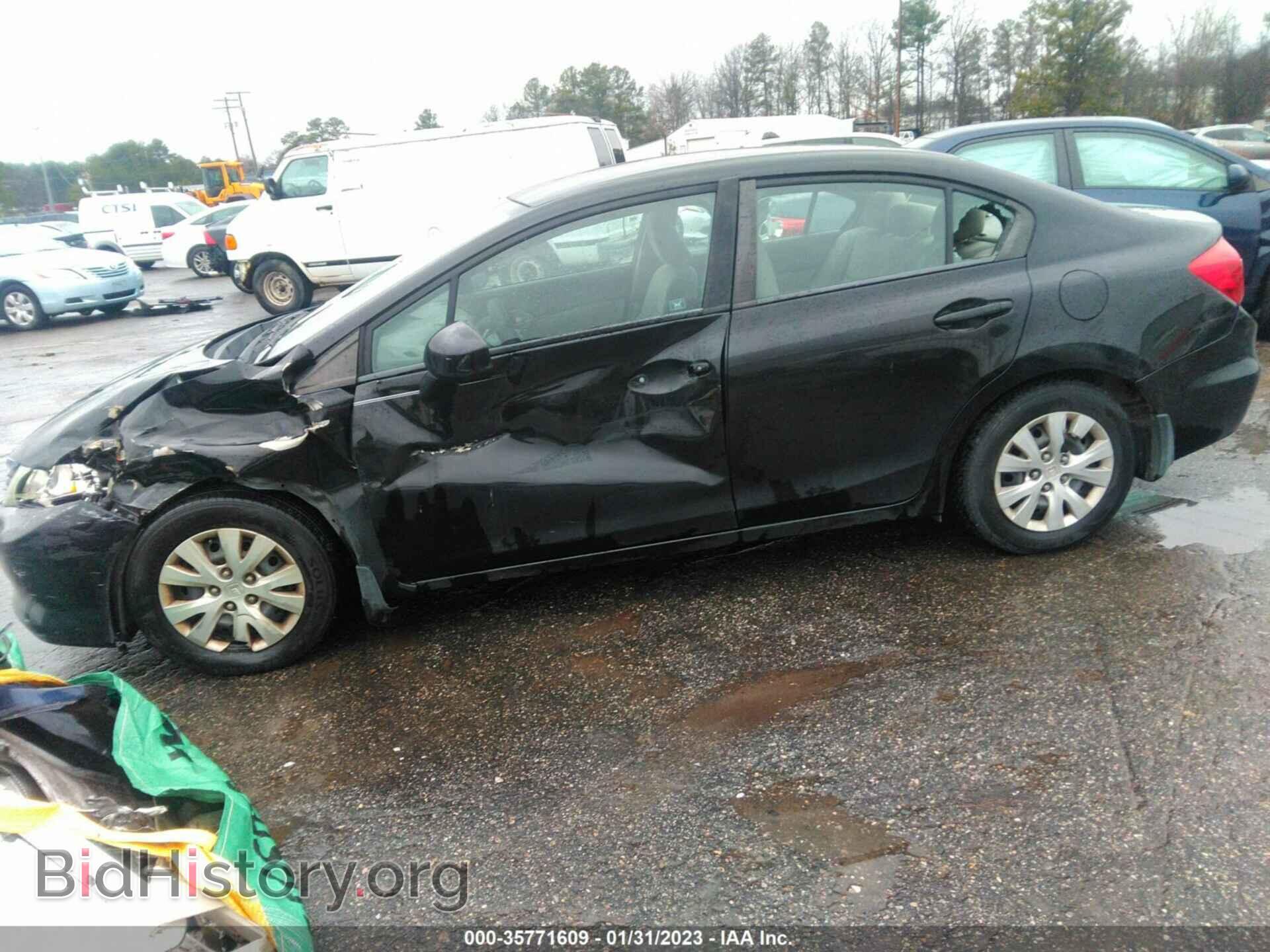 2012 HONDA CIVIC SDN - VIN: 2HGFB2F59CH319577 - Фото 2
