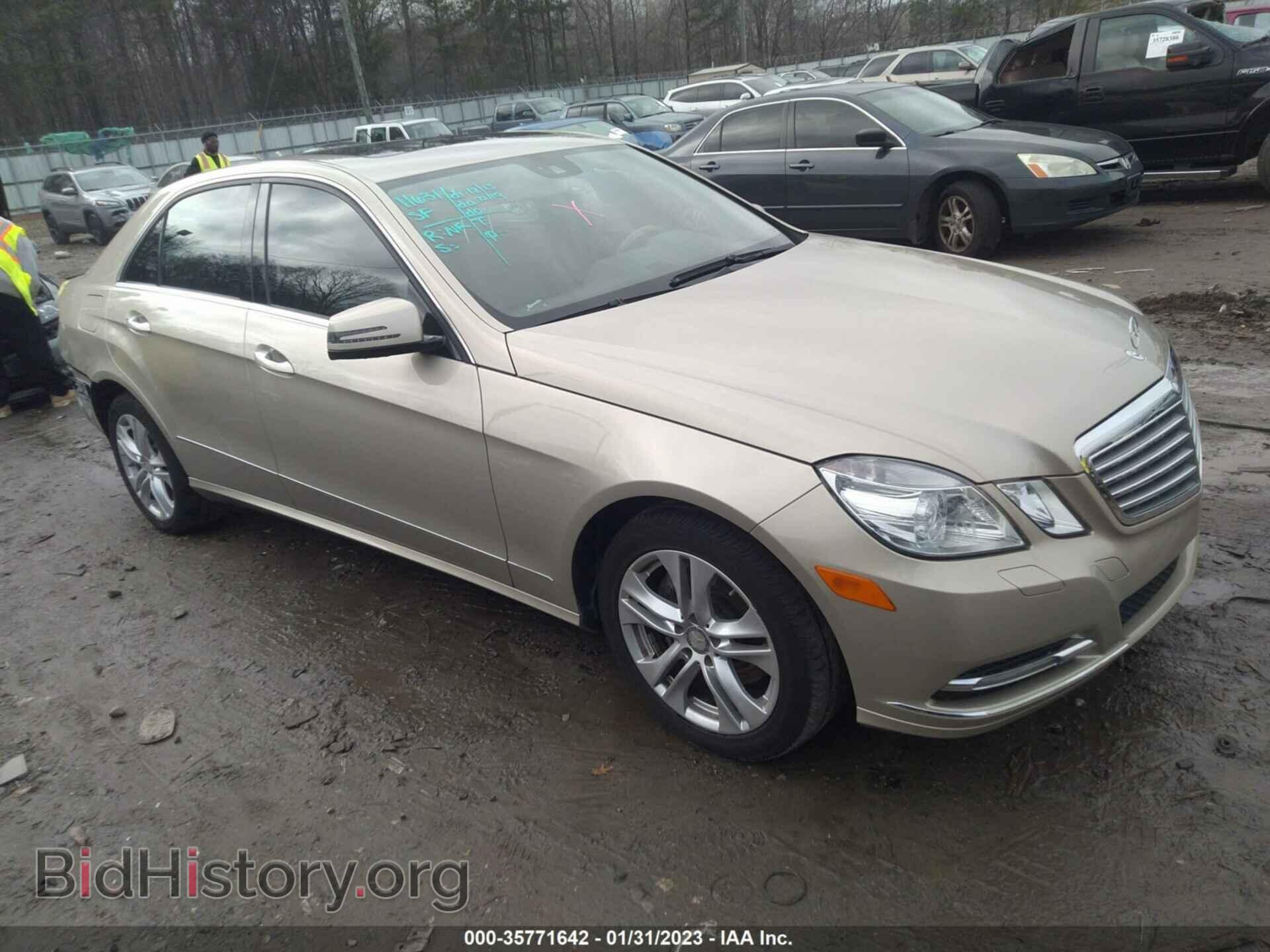 Фотография WDDHF5GB7BA368667 - MERCEDES-BENZ E-CLASS 2011