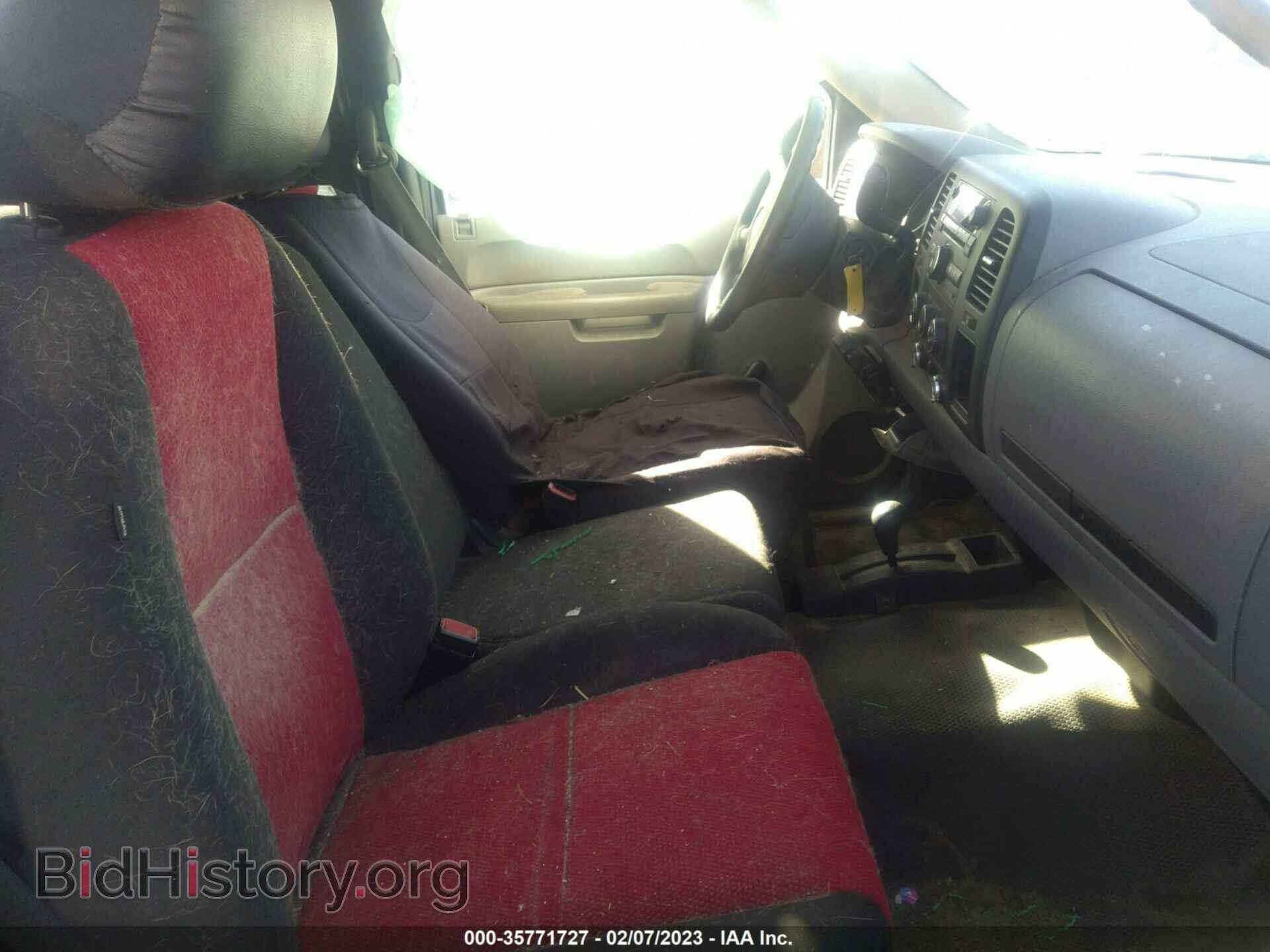 2011 CHEVROLET SILVERADO 1500 - VIN: 1GCNKPEX0BZ215519 - Фото 8