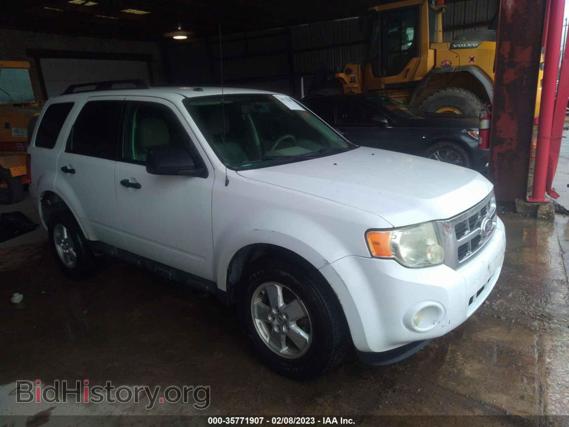 Photo 1FMCU0DG0AKC79511 - FORD ESCAPE 2010