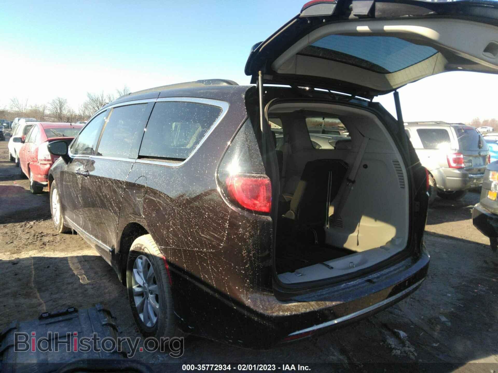 2017 CHRYSLER PACIFICA - VIN: 2C4RC1BG8HR747880 - Photo 3