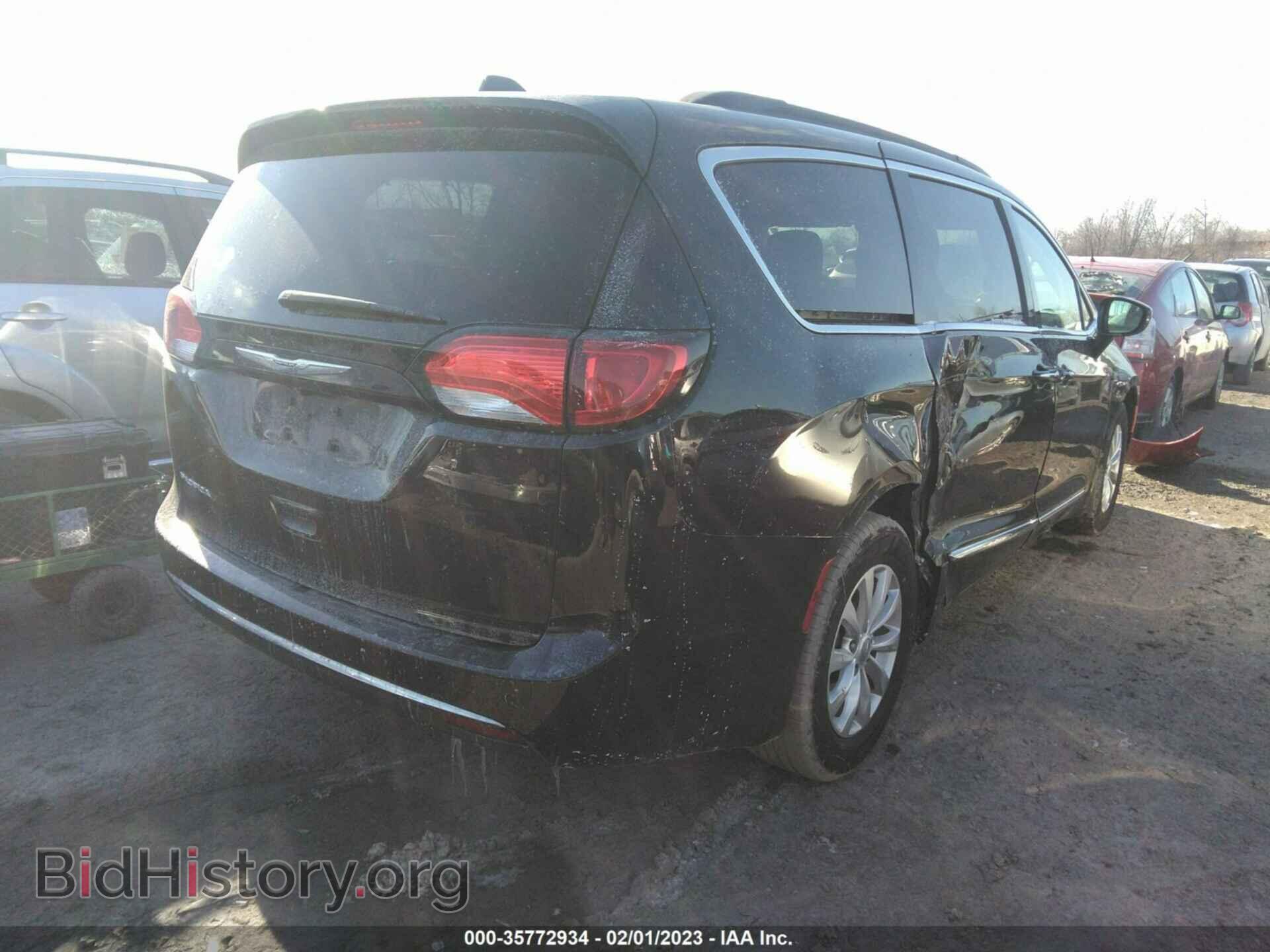 2017 CHRYSLER PACIFICA - VIN: 2C4RC1BG8HR747880 - Photo 4