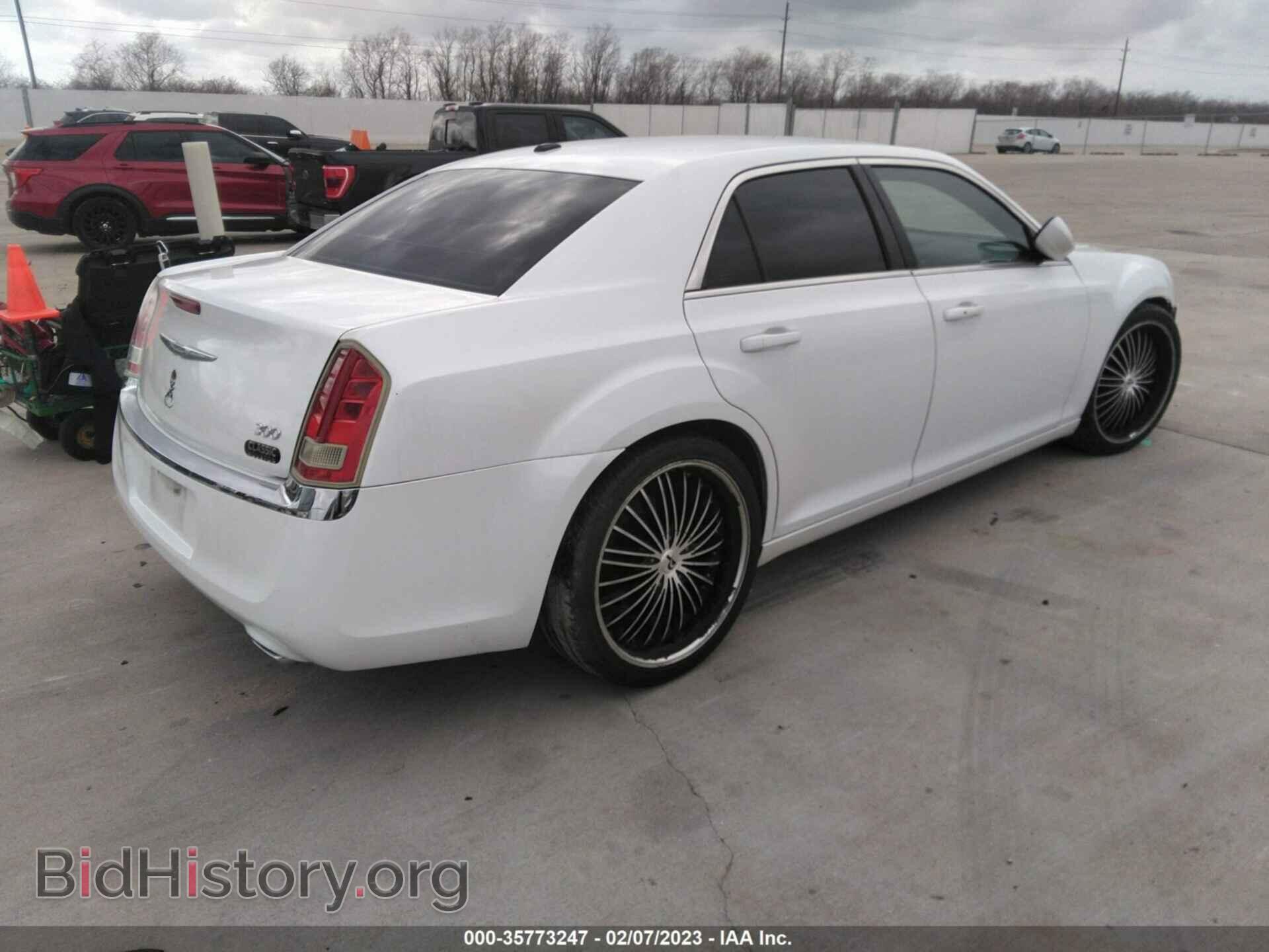 2012 CHRYSLER 300 - VIN: 2C3CCAAG1CH283874 - Photo 4