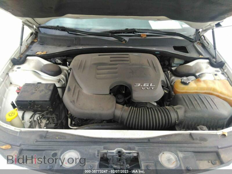 2012 Chrysler 300 (VIN 2C3CCAAG1CH283874) — photo 10 of 11
