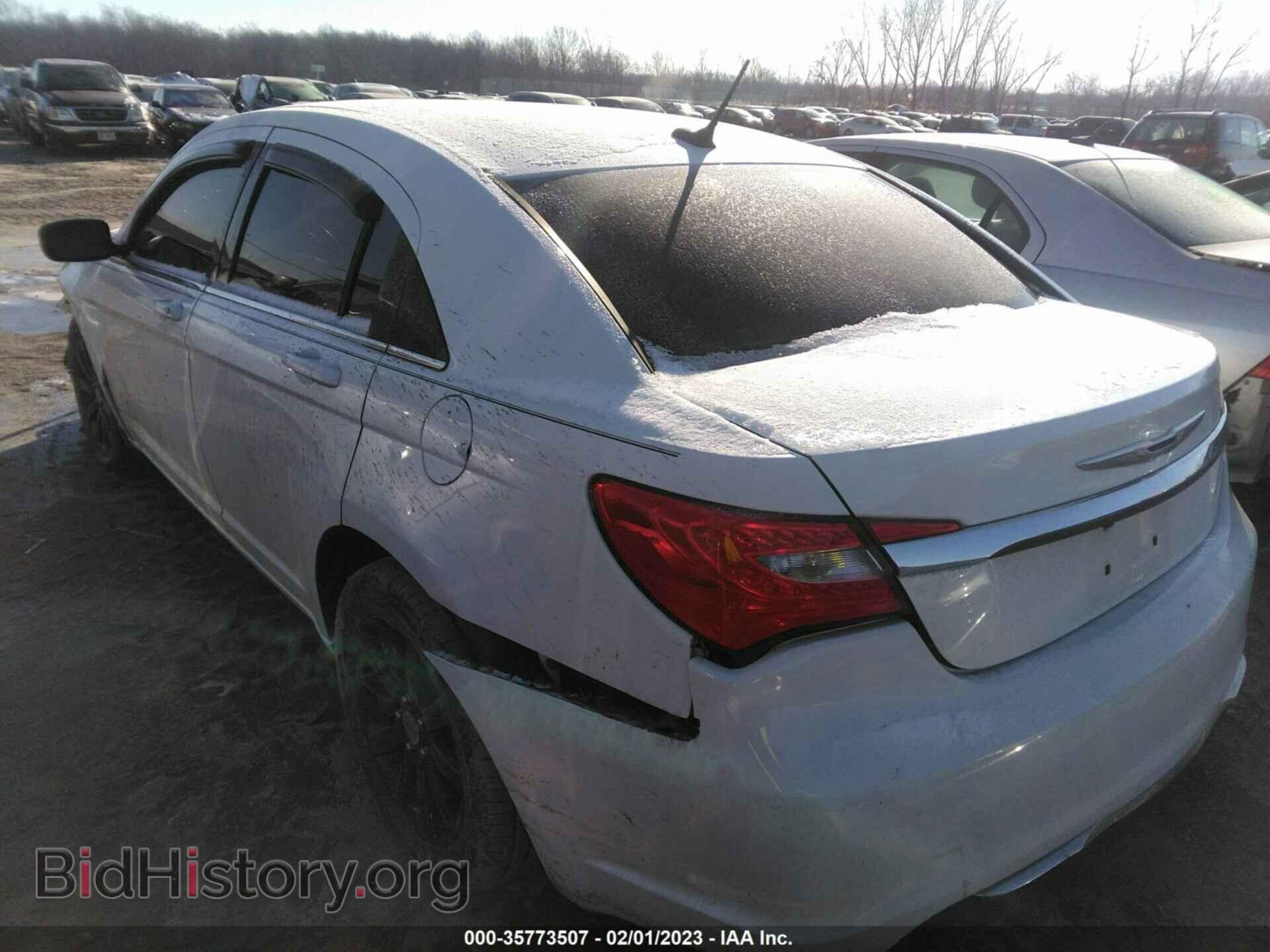 2011 CHRYSLER 200 - VIN: 1C3BC1FB8BN576590 - Фото 3