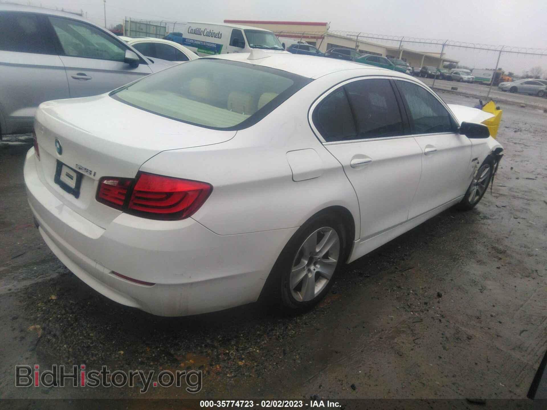 2011 BMW 5 SERIES - VIN: WBAFR1C53BC737236 - Фото 4