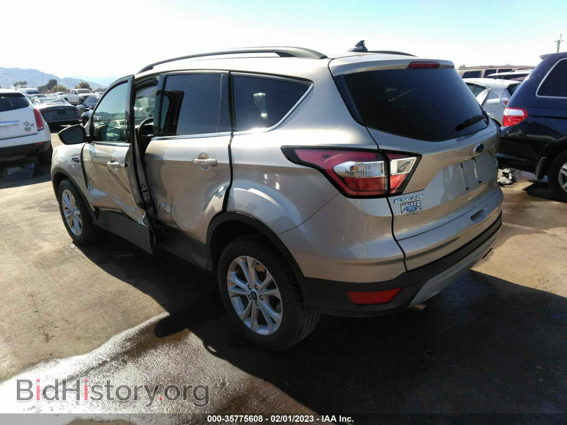 2018 FORD ESCAPE - VIN: 1FMCU9GD1JUB73689 - Фото 3