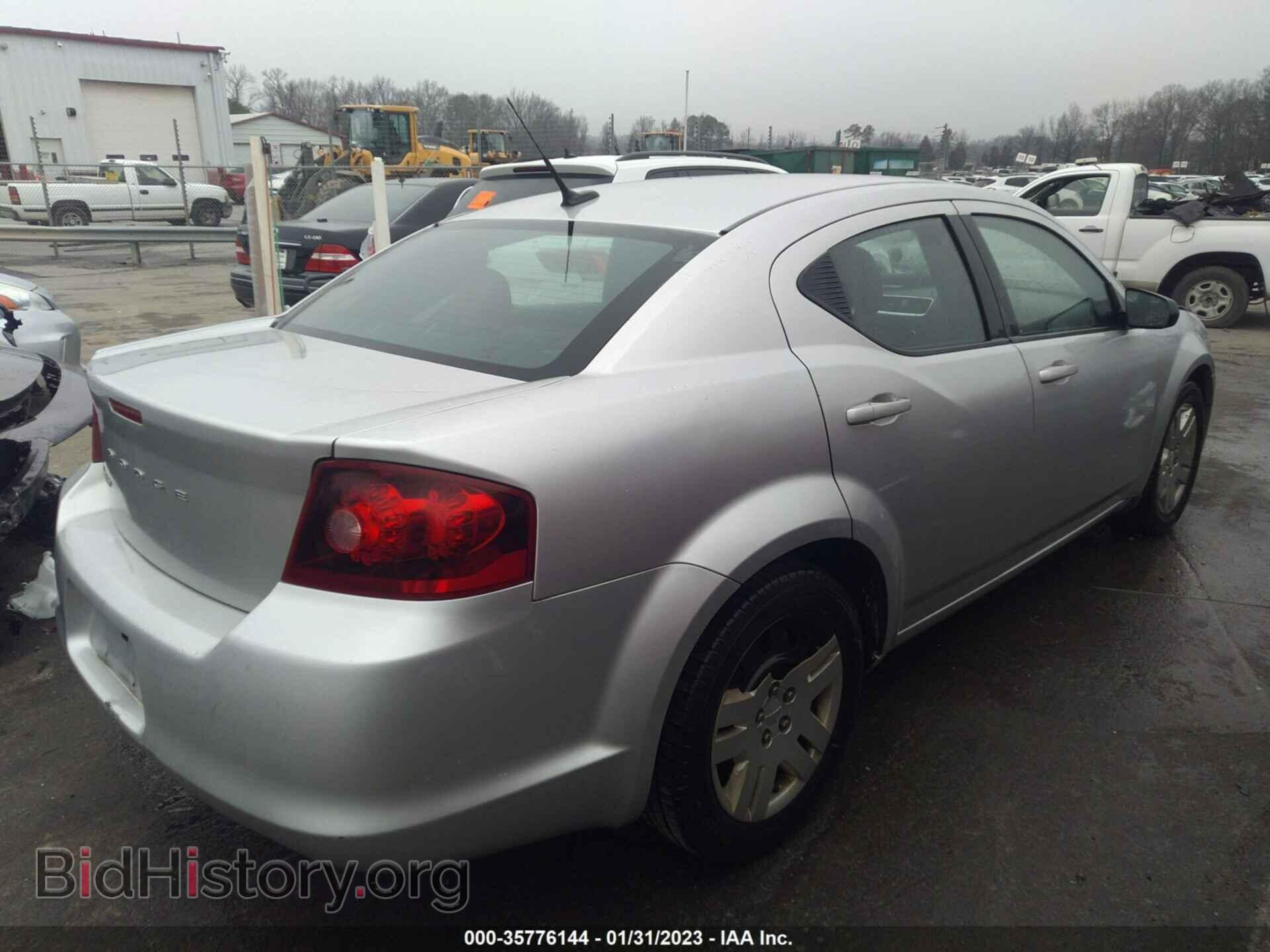 2011 DODGE AVENGER - VIN: 1B3BD4FB4BN541850 - Photo 4