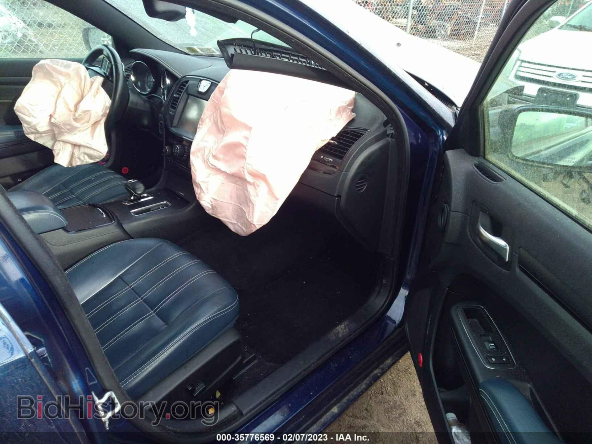 2014 CHRYSLER 300 - VIN: 2C3CCAGG1EH222695 - Фото 5