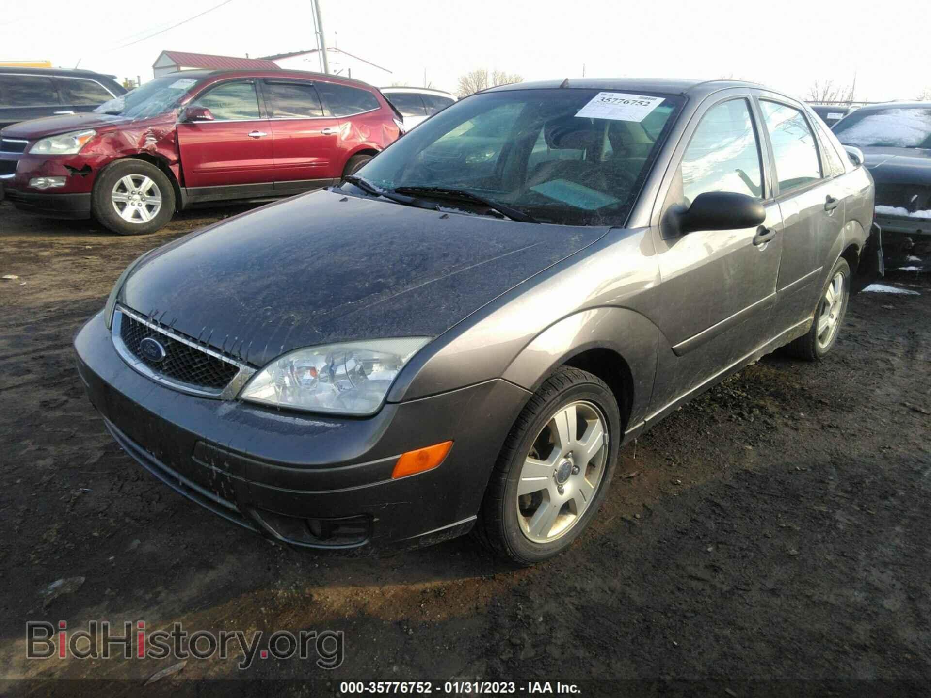 2006 FORD FOCUS - VIN: 1FAHP34N96W210484 - Фото 2