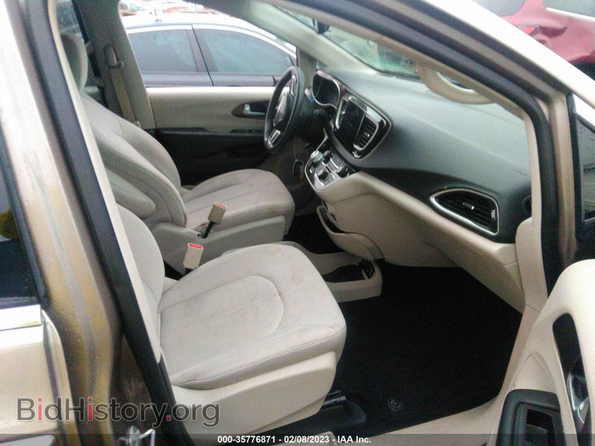 2017 CHRYSLER PACIFICA - VIN: 2C4RC1DG5HR541400 - Photo 5