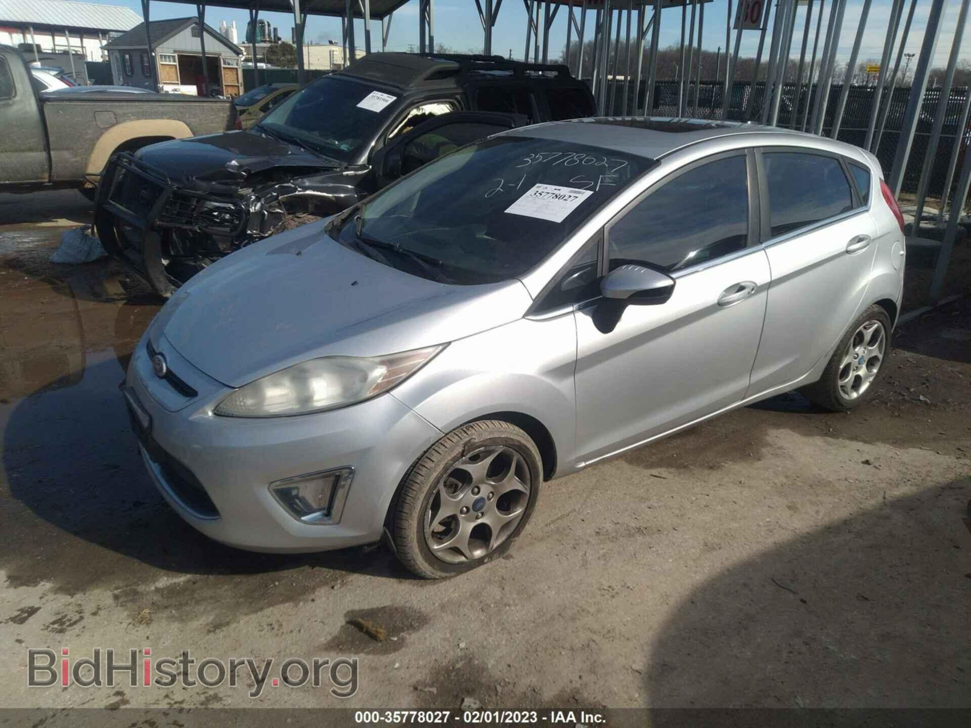 2011 FORD FIESTA - VIN: 3FADP4FJ5BM189268 - Фото 2
