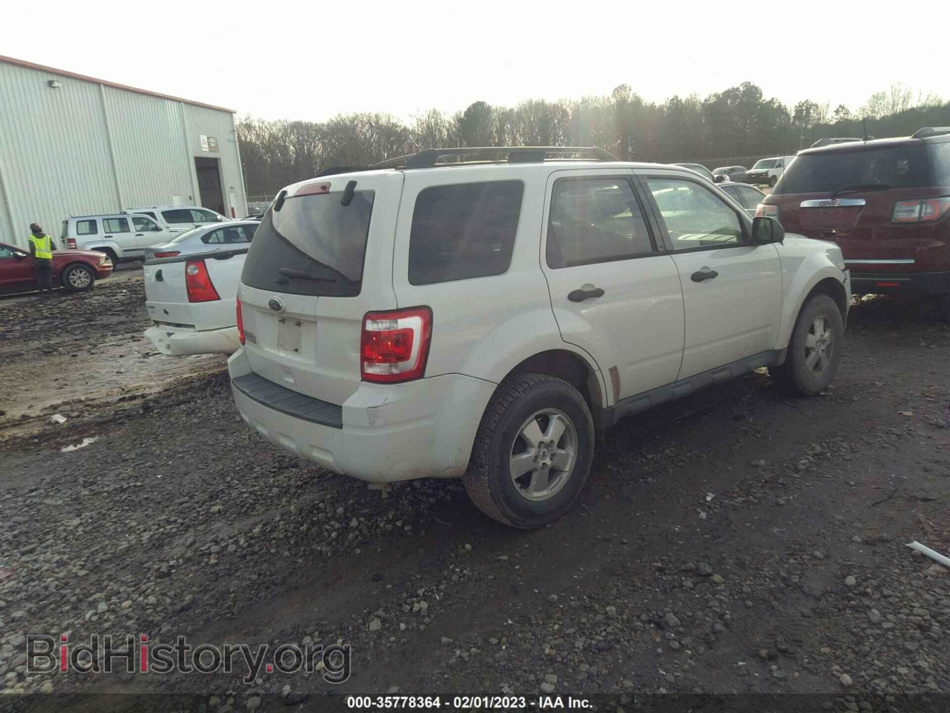 2011 FORD ESCAPE - VIN: 1FMCU0D76BKC21582 - Photo 4