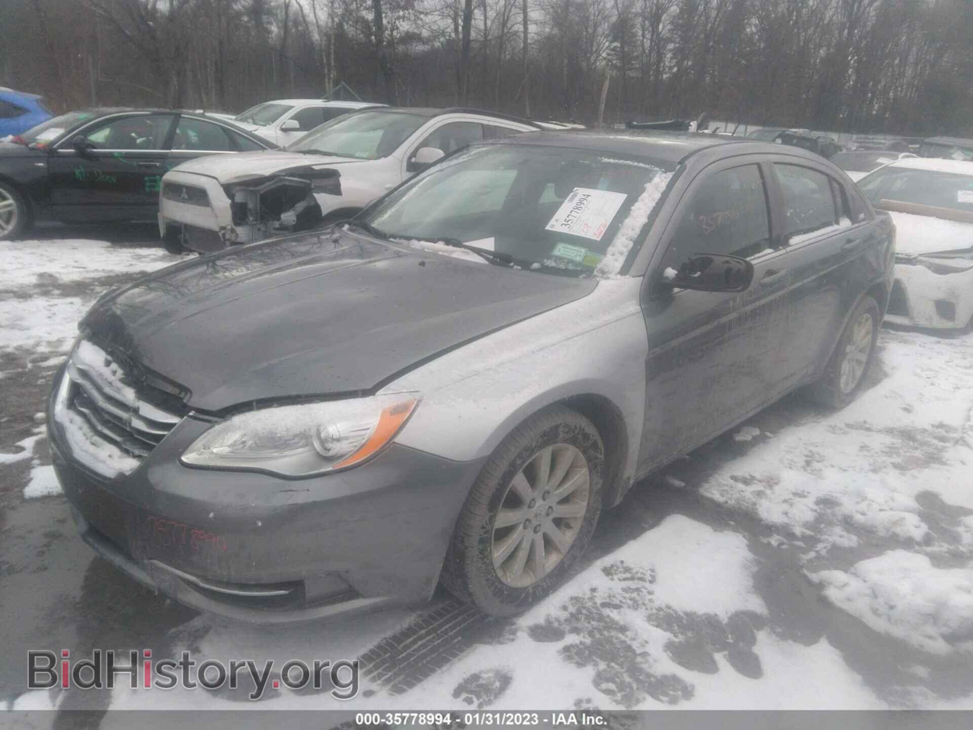 2013 CHRYSLER 200 - VIN: 1C3CCBBB3DN553642 - Фото 2