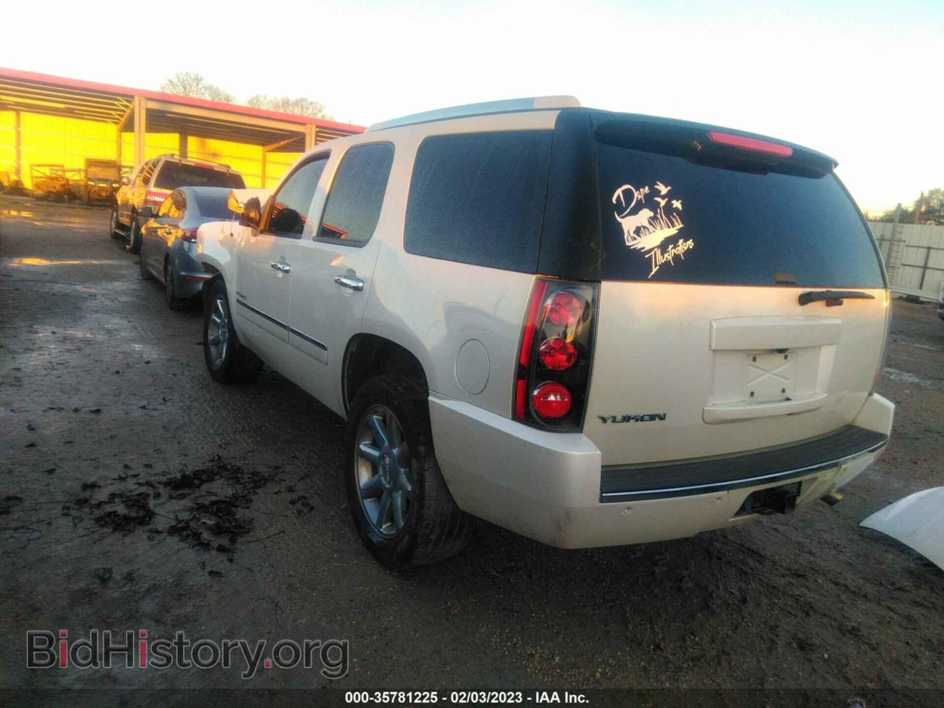 2011 GMC YUKON - VIN: 1GKS1EEF2BR361653 - Photo 3
