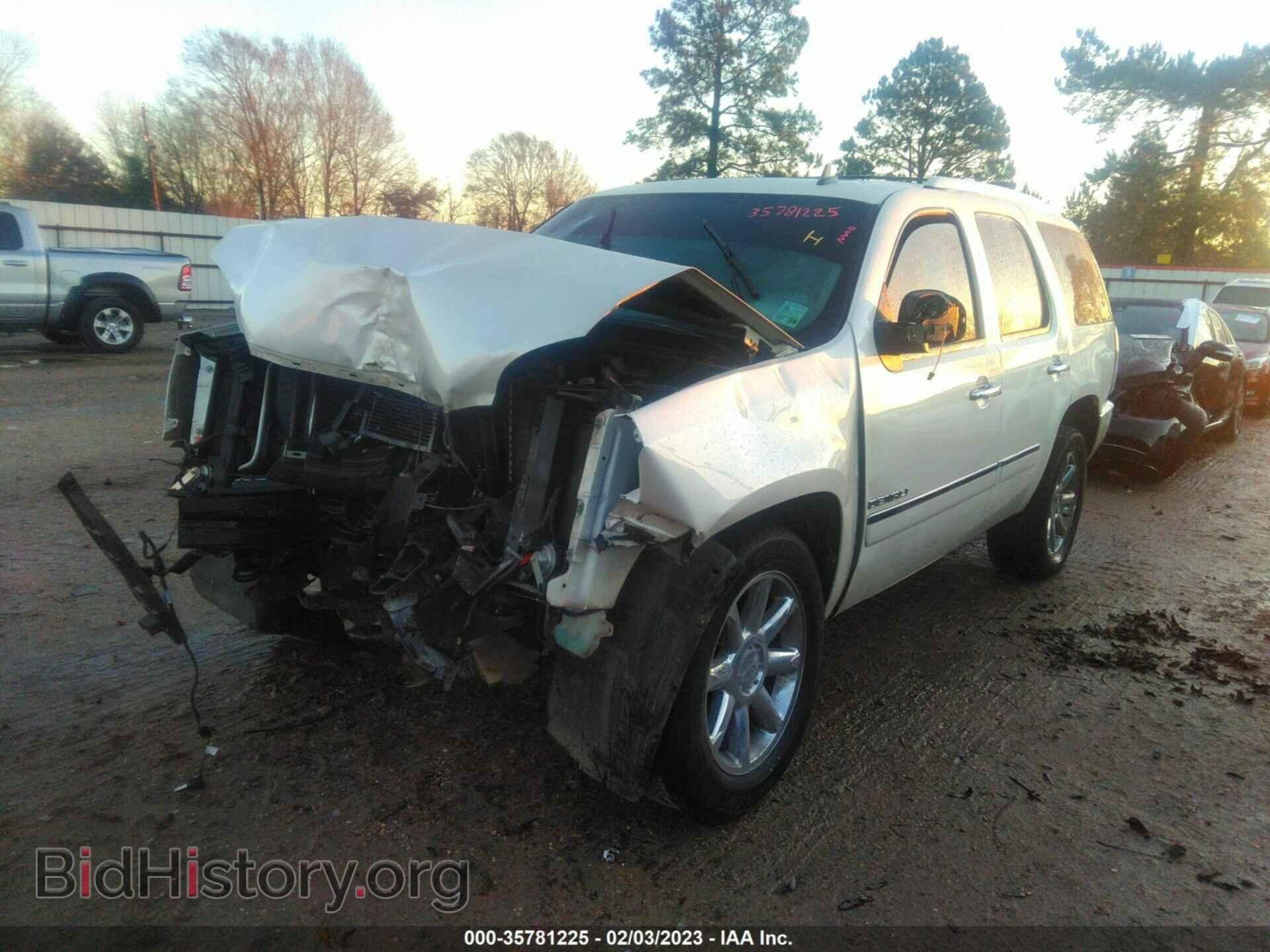 2011 GMC YUKON - VIN: 1GKS1EEF2BR361653 - Photo 6