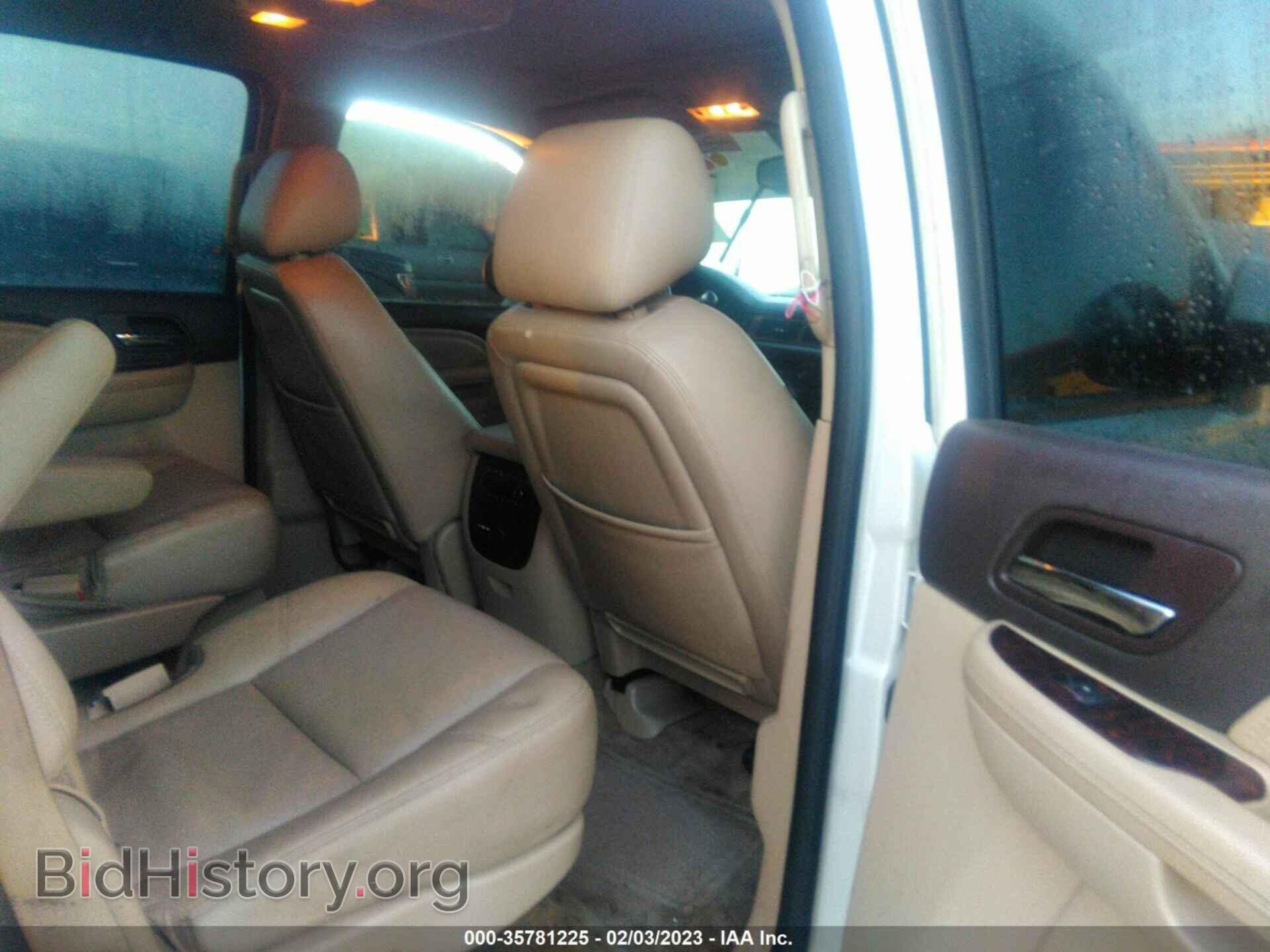 2011 GMC YUKON - VIN: 1GKS1EEF2BR361653 - Photo 8