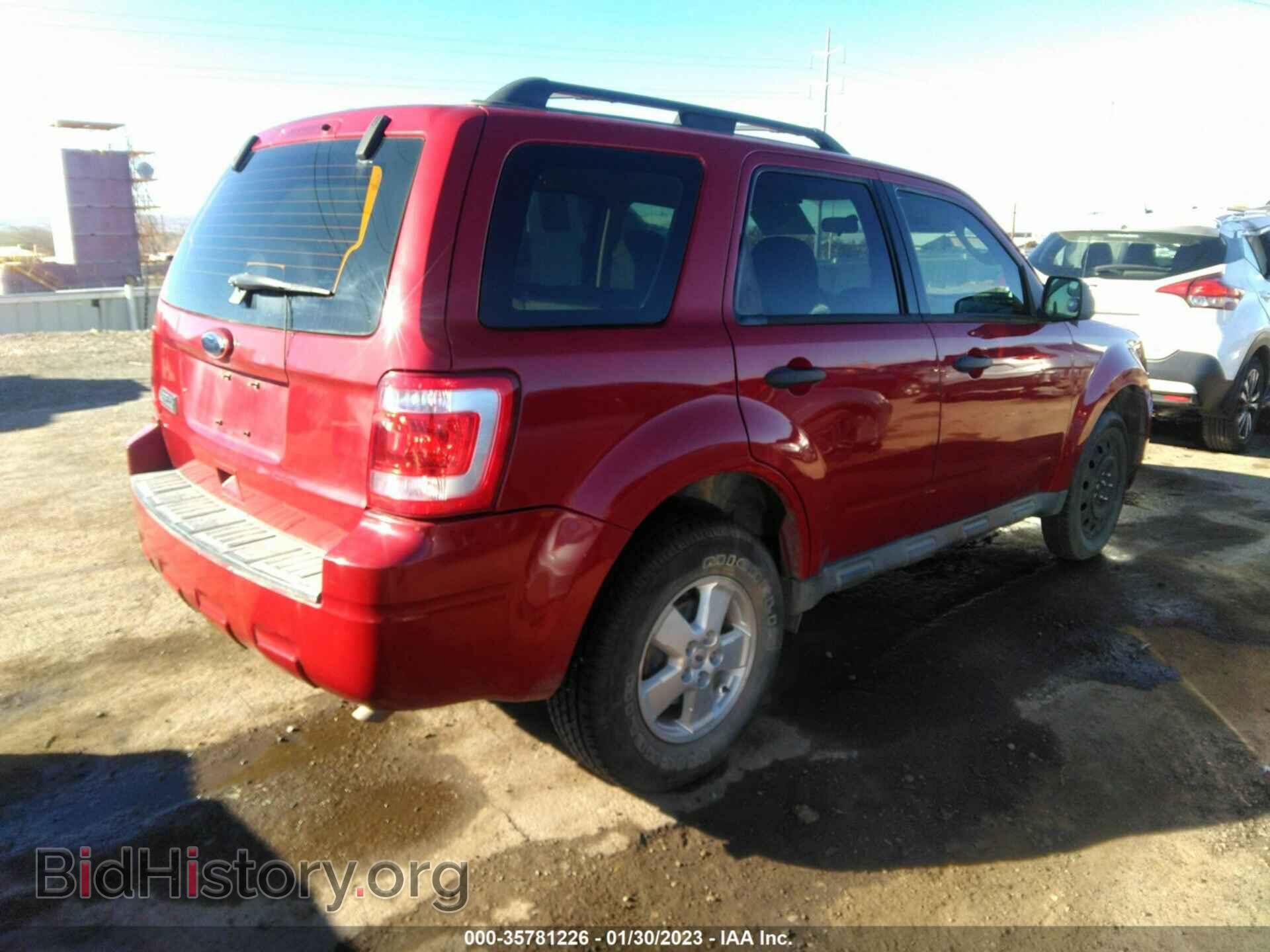 2011 FORD ESCAPE - VIN: 1FMCU0C75BKA31368 - Фото 4