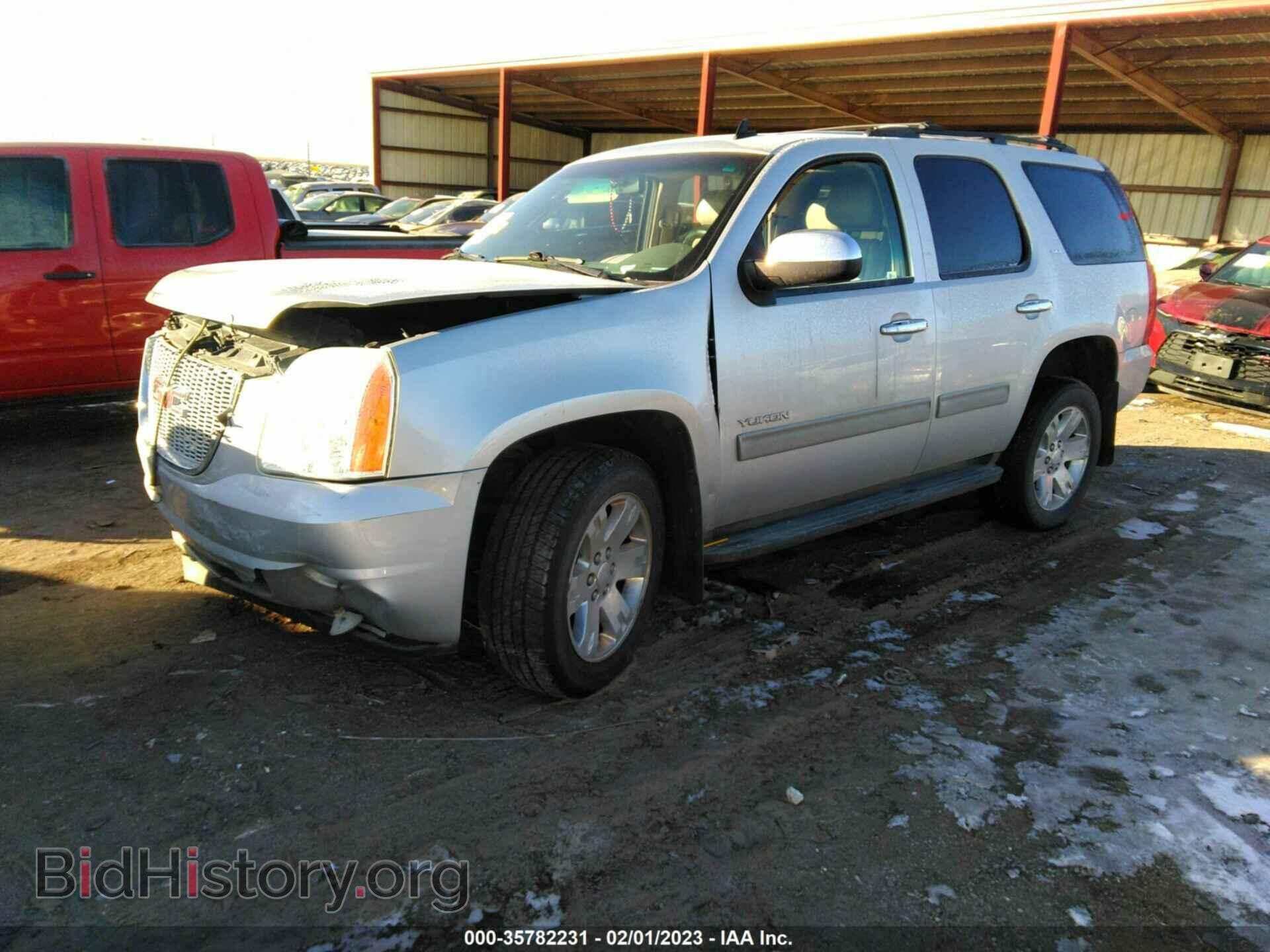 2011 GMC YUKON - VIN: 1GKS2CE02BR162910 - Фото 2