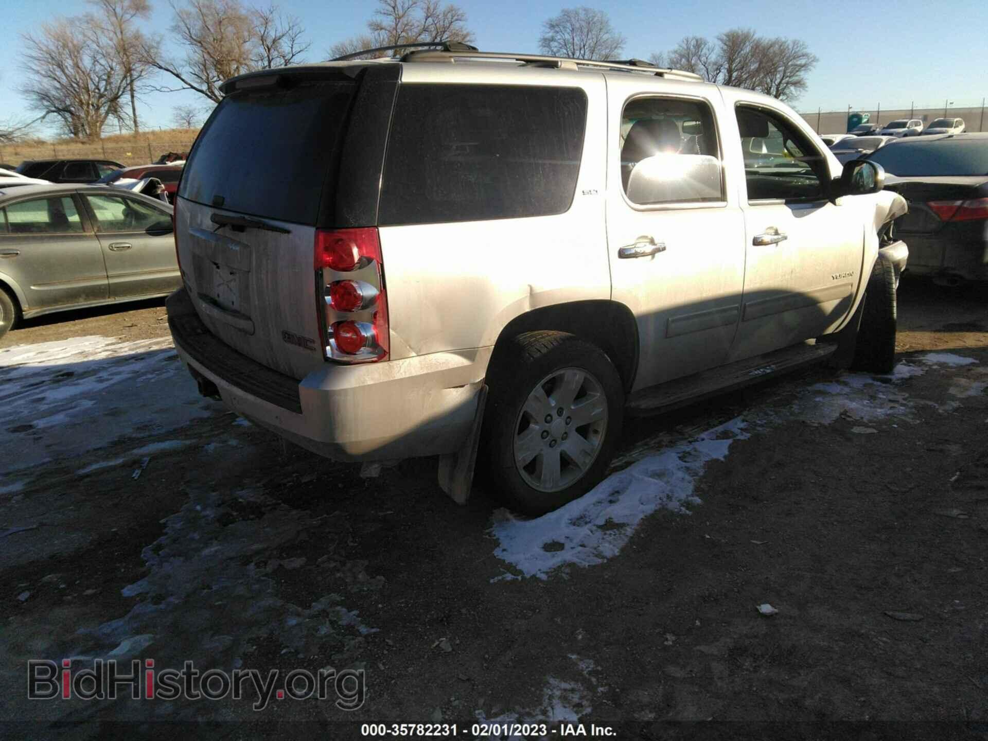2011 GMC YUKON - VIN: 1GKS2CE02BR162910 - Фото 4