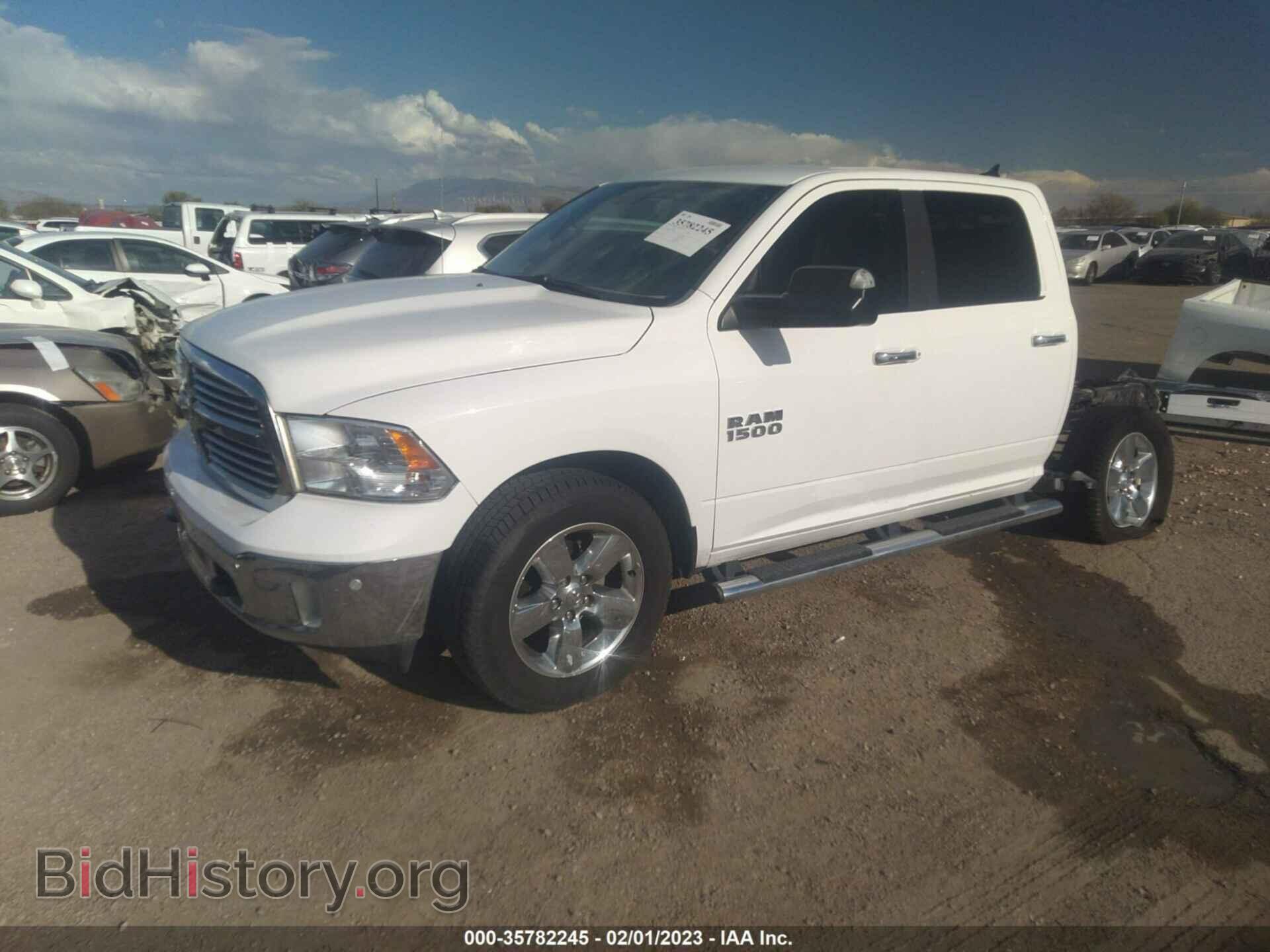 2017 RAM 1500 - VIN: 1C6RR7LG9HS788492 - Фото 2