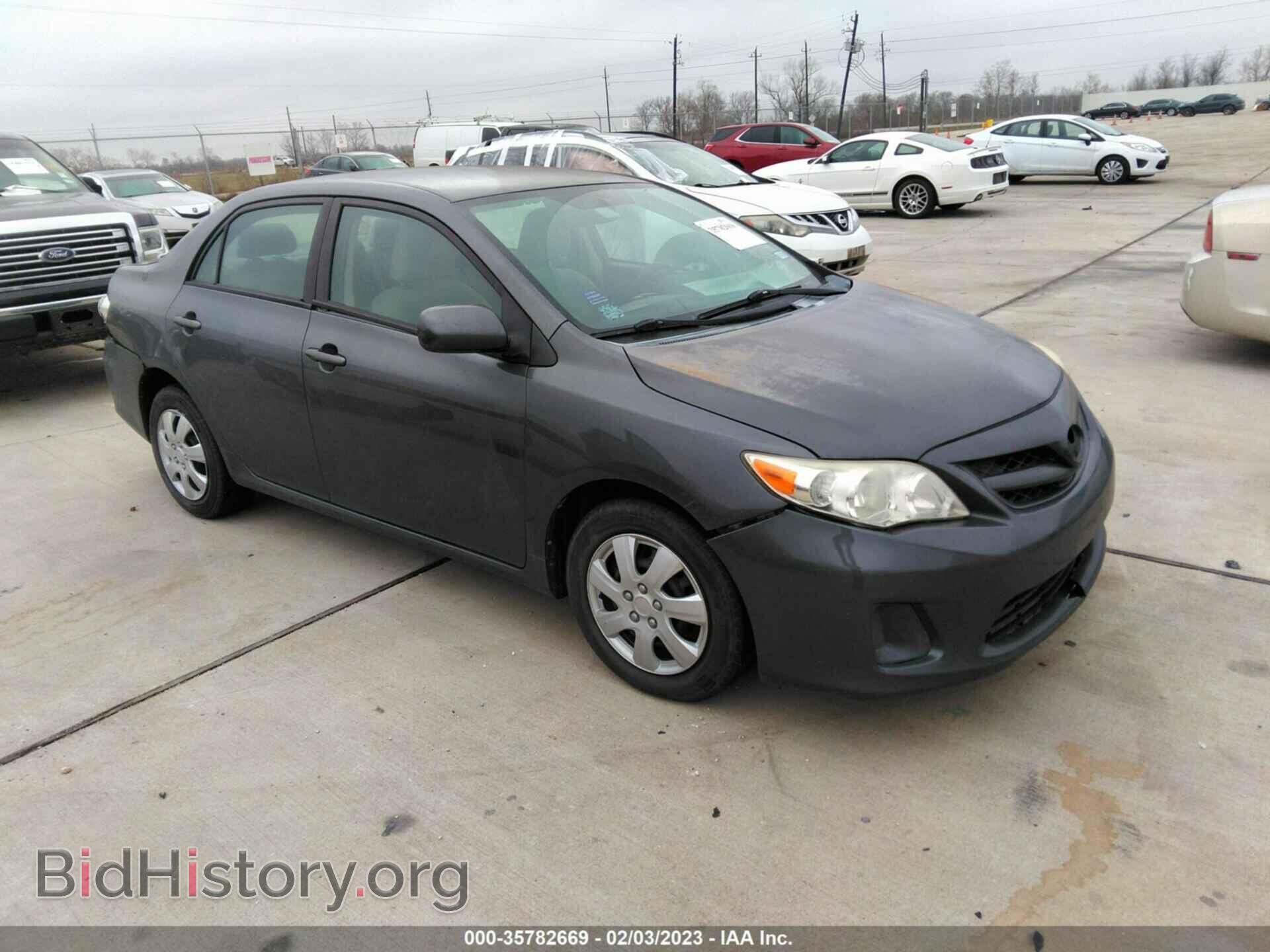 Photo 2T1BU4EE2BC577825 - TOYOTA COROLLA 2011