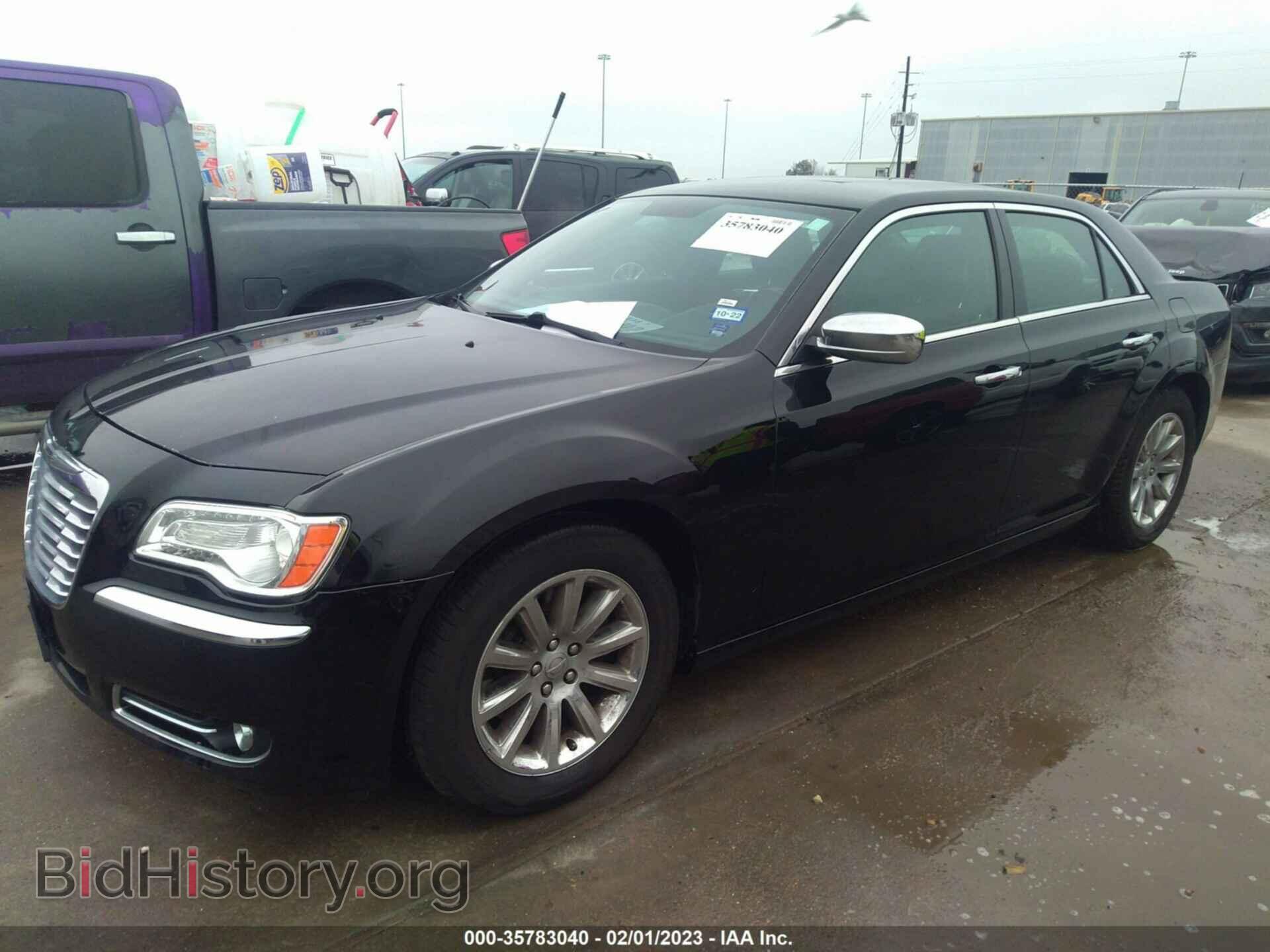 2013 CHRYSLER 300 - VIN: 2C3CCAET5DH580820 - Фото 2
