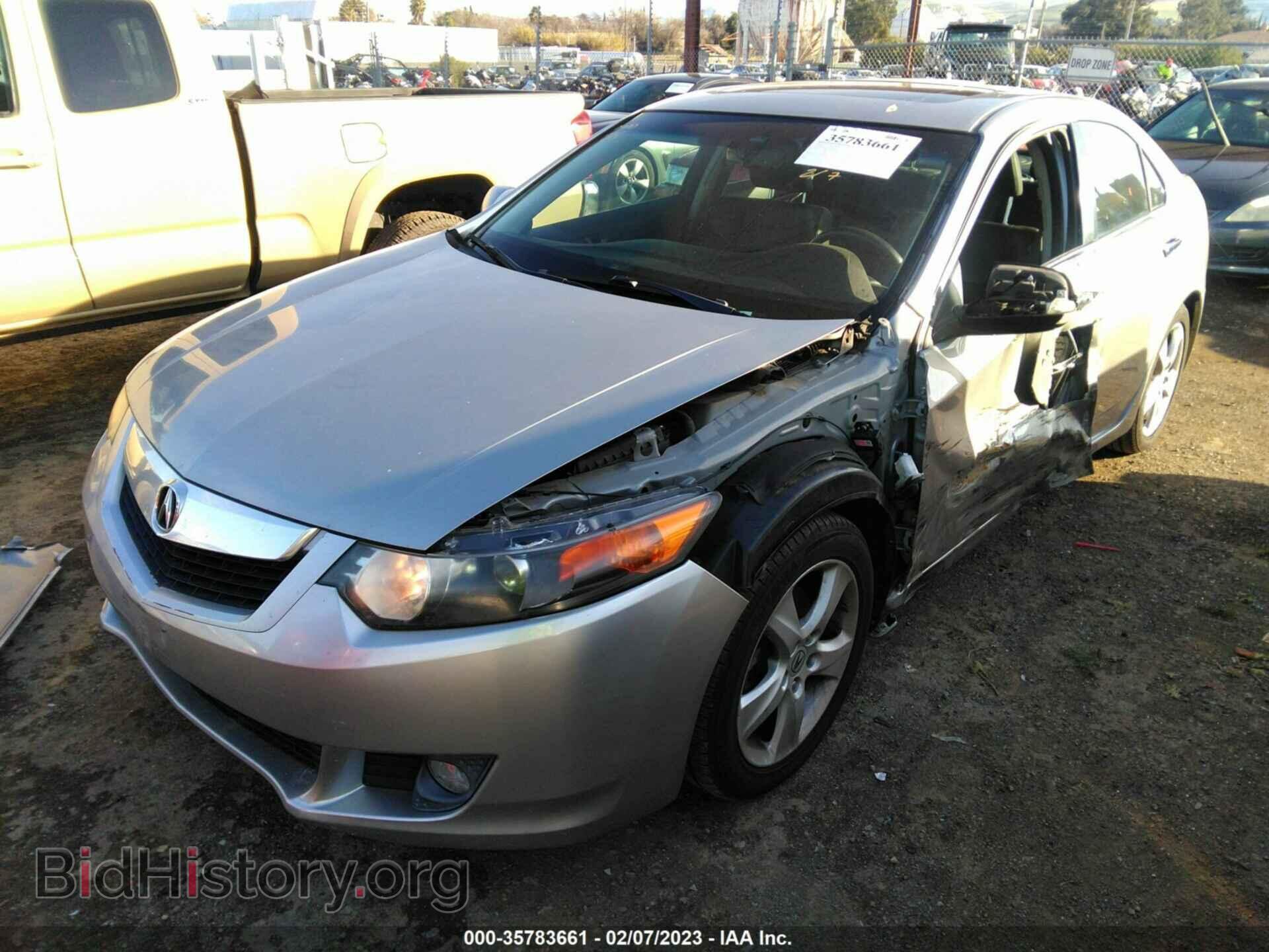 2010 ACURA TSX - VIN: JH4CU2F60AC001981 - Фото 2