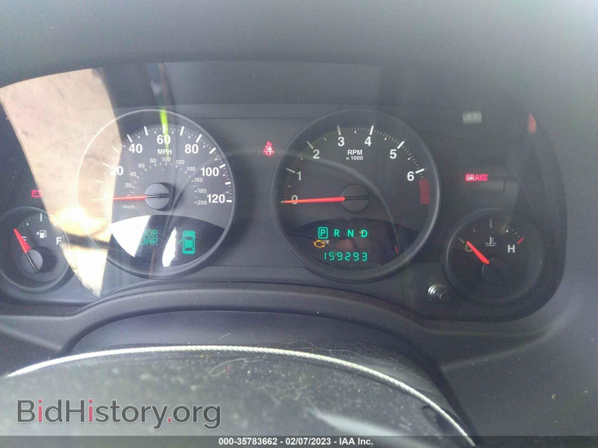 2011 JEEP COMPASS - VIN: 1J4NF1FB7BD136683 - Photo 7