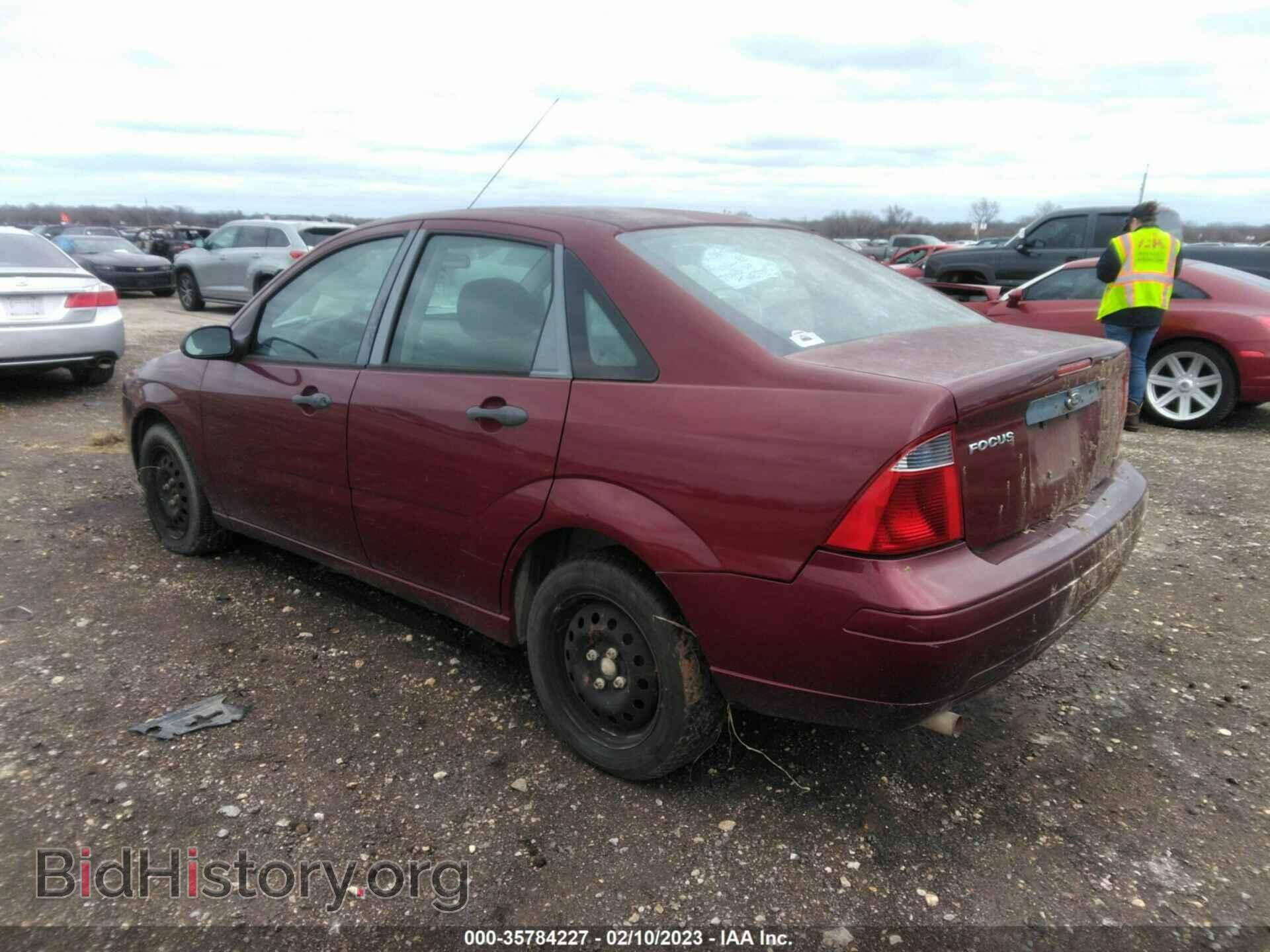 2007 FORD FOCUS - VIN: 1FAFP34N27W185095 - Фото 3