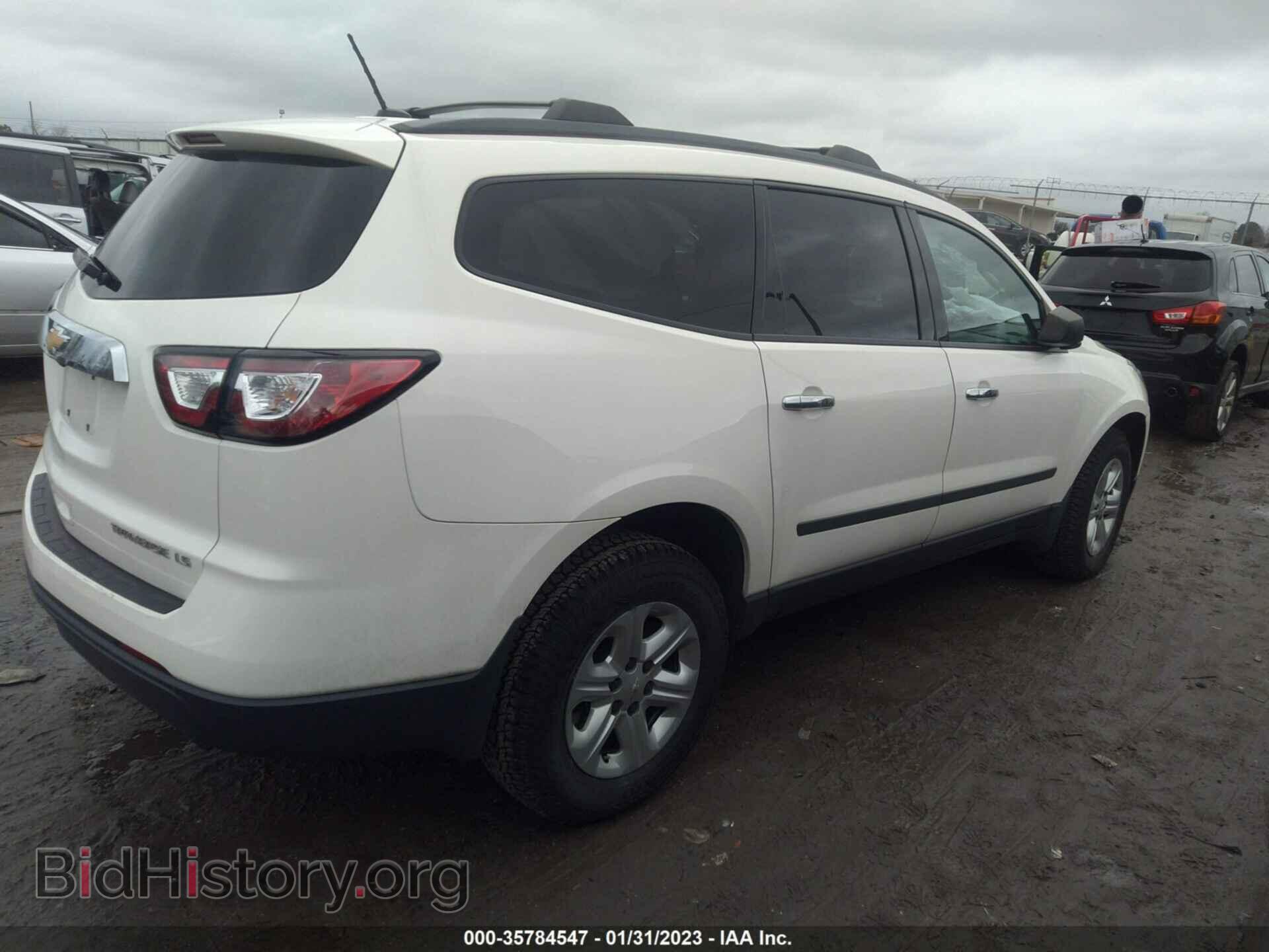2015 CHEVROLET TRAVERSE - VIN: 1GNKRFKD2FJ307374 - Фото 4