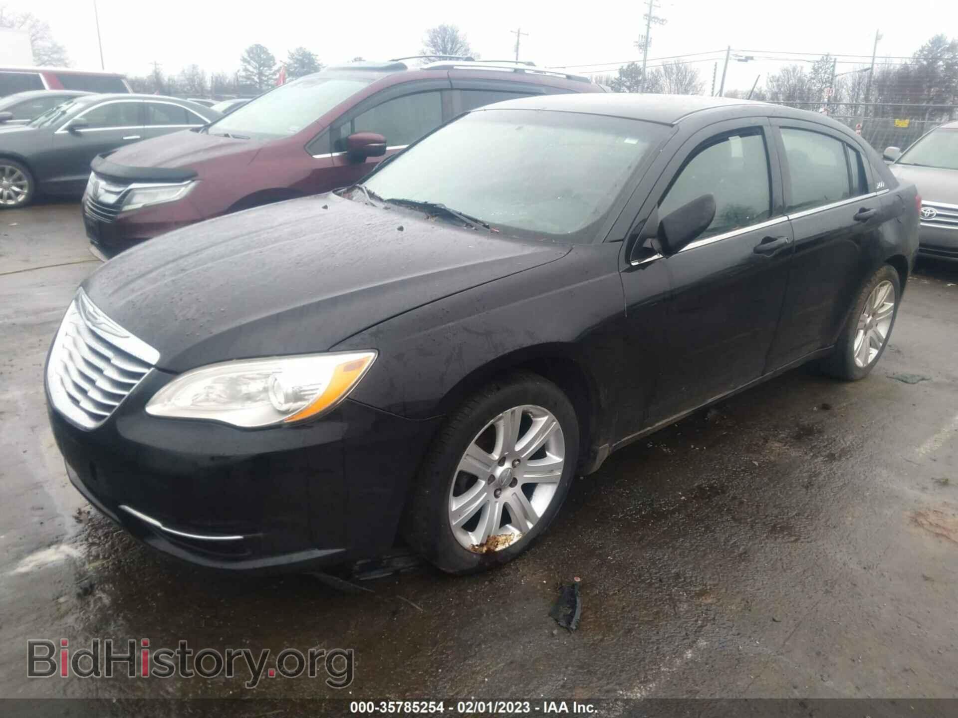 2013 CHRYSLER 200 - VIN: 1C3CCBBB1DN705577 - Photo 2