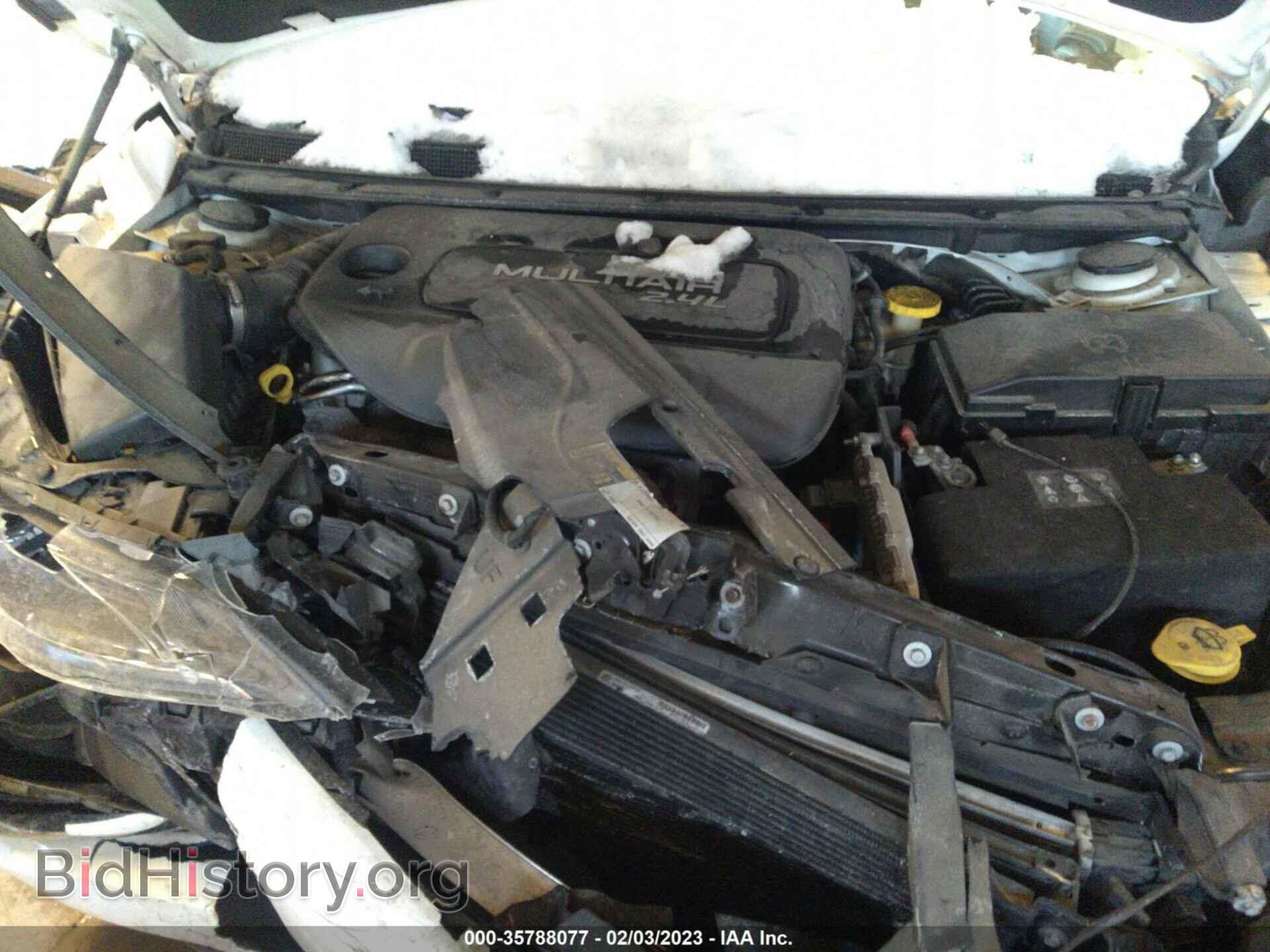 2015 CHRYSLER 200 - VIN: 1C3CCCAB3FN754757 - Фото 10