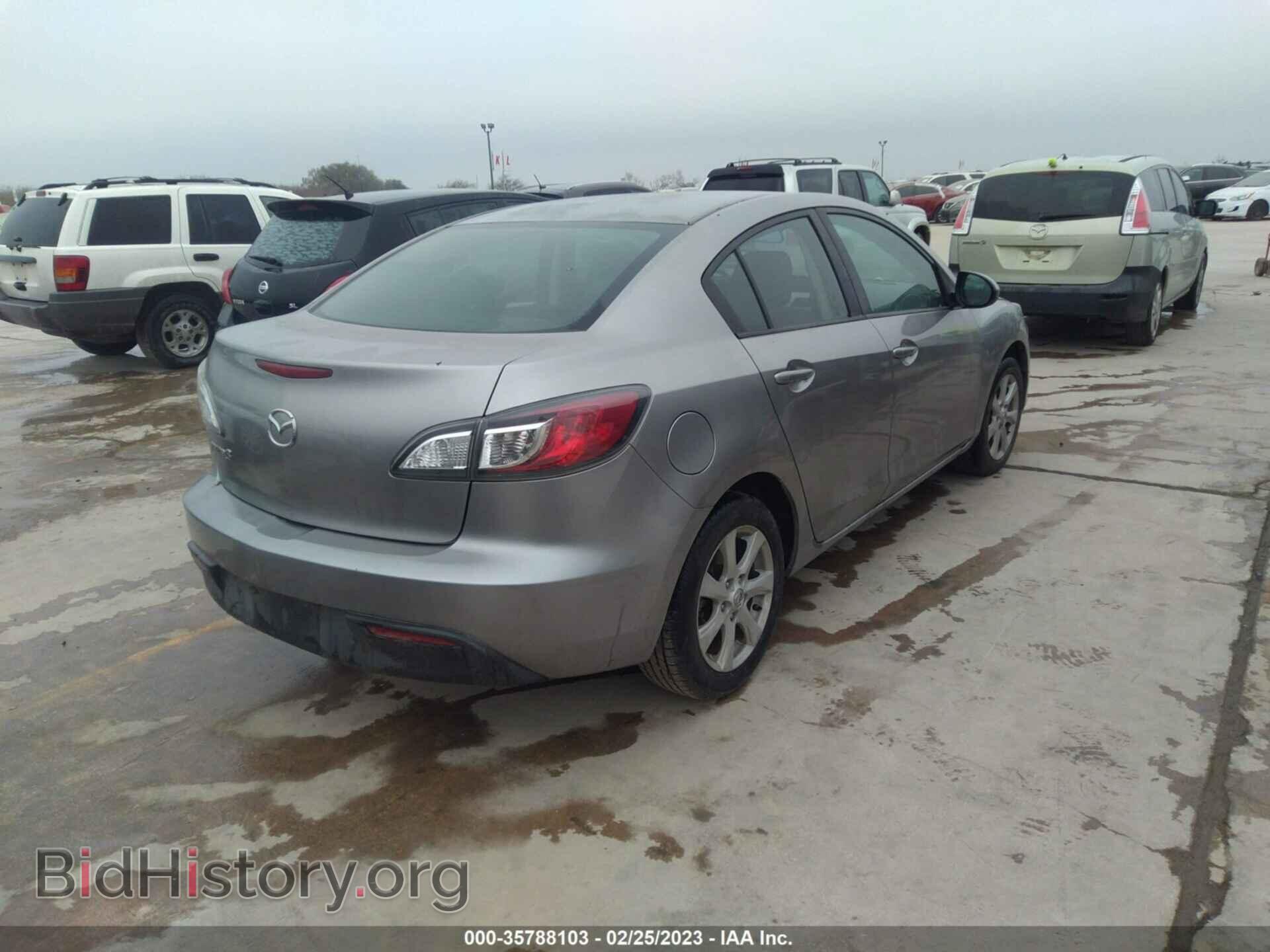 2011 MAZDA MAZDA3 - VIN: JM1BL1VF4B1416925 - Фото 4
